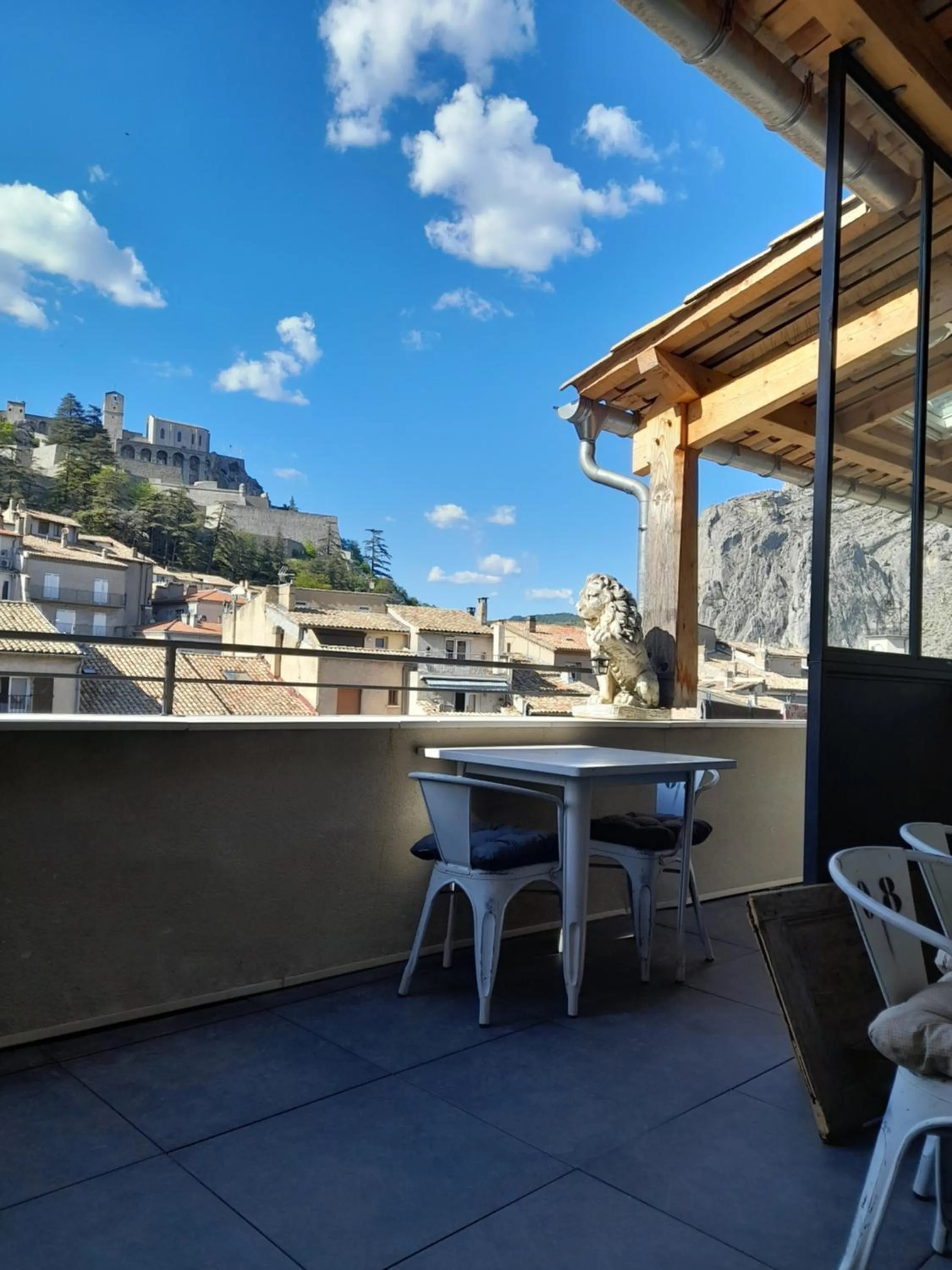 Property building in Les MIRABELLES chambres d'hôtes