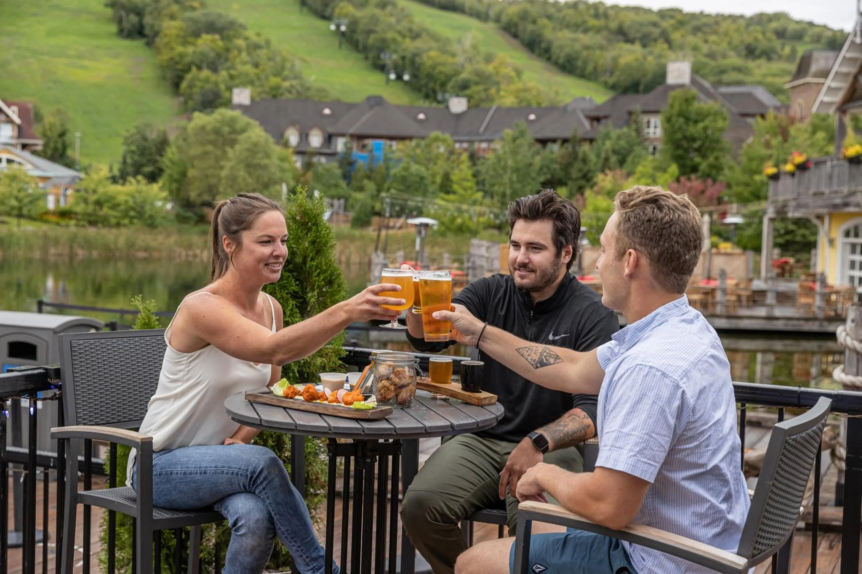 Restaurant/places to eat in Blue Mountain Resort Mosaic Suites