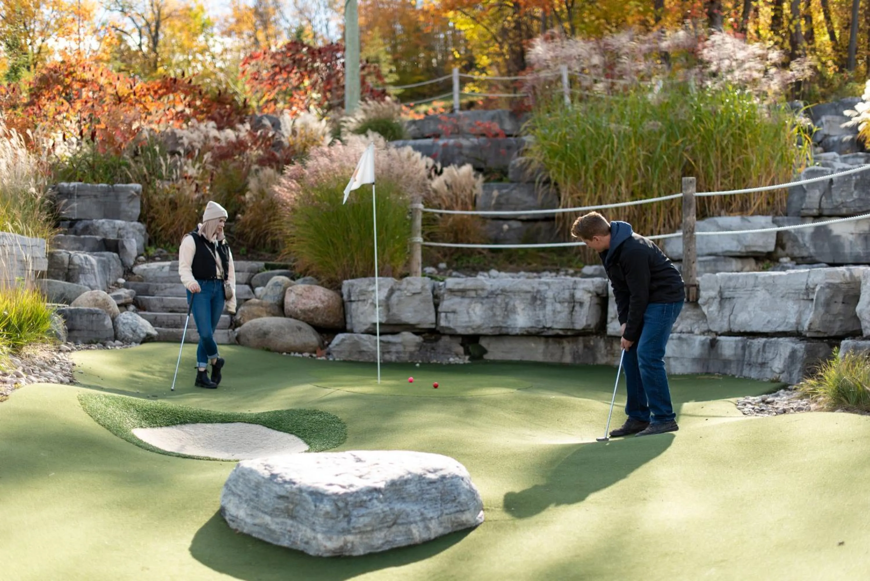 Minigolf in Blue Mountain Resort Mosaic Suites