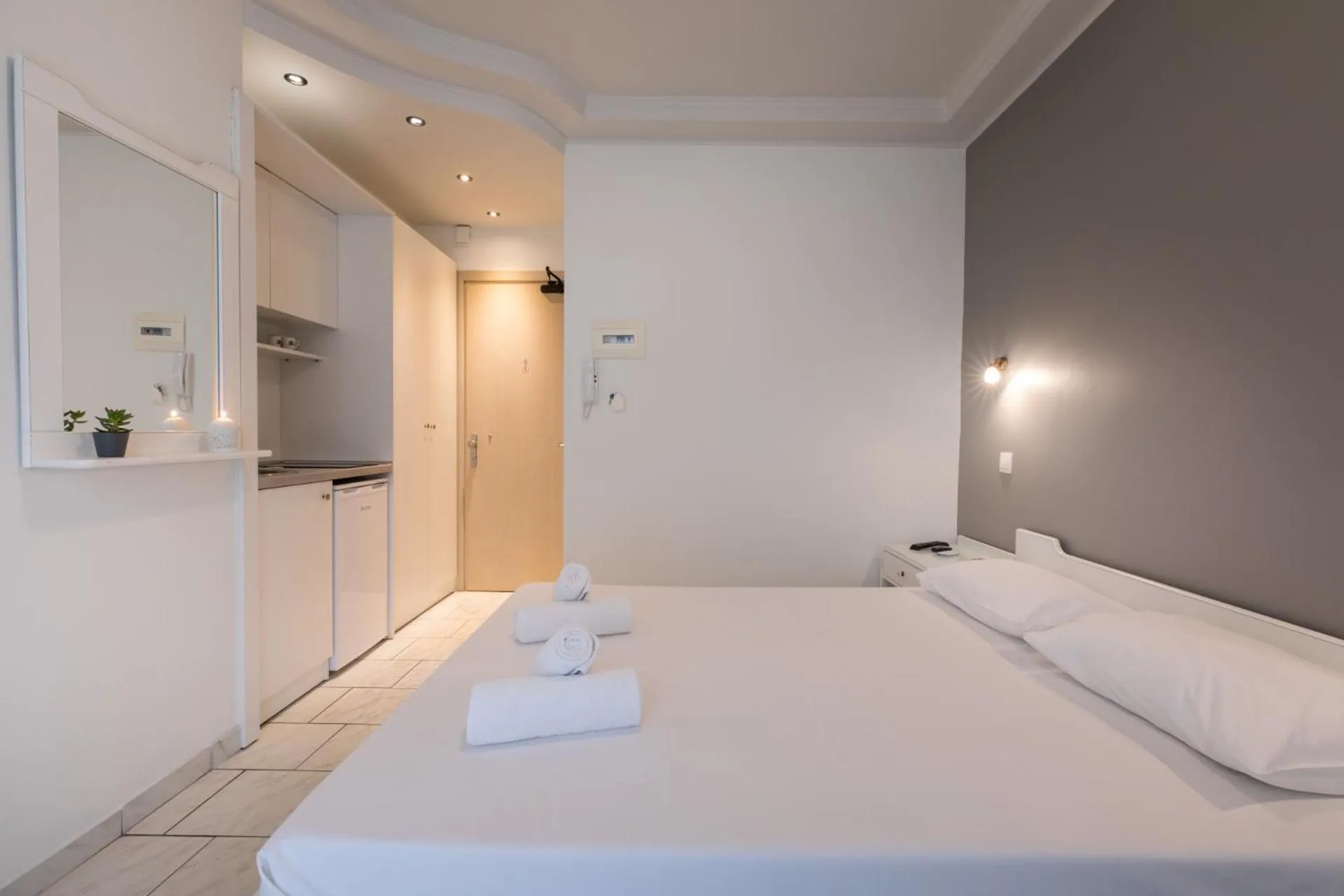 Photo of the whole room, Bed in Hotel Melissanthi