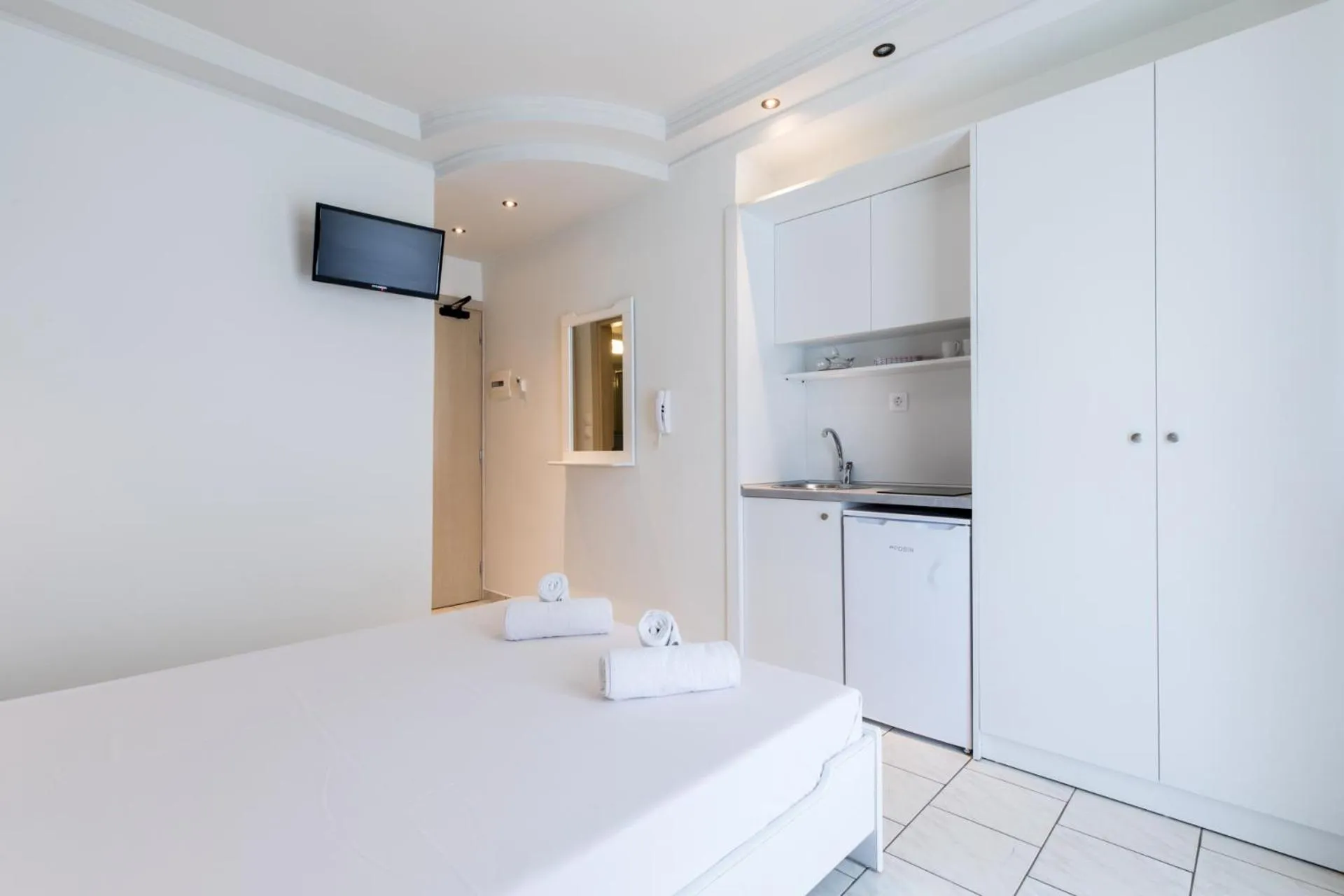 Photo of the whole room, Bed in Hotel Melissanthi