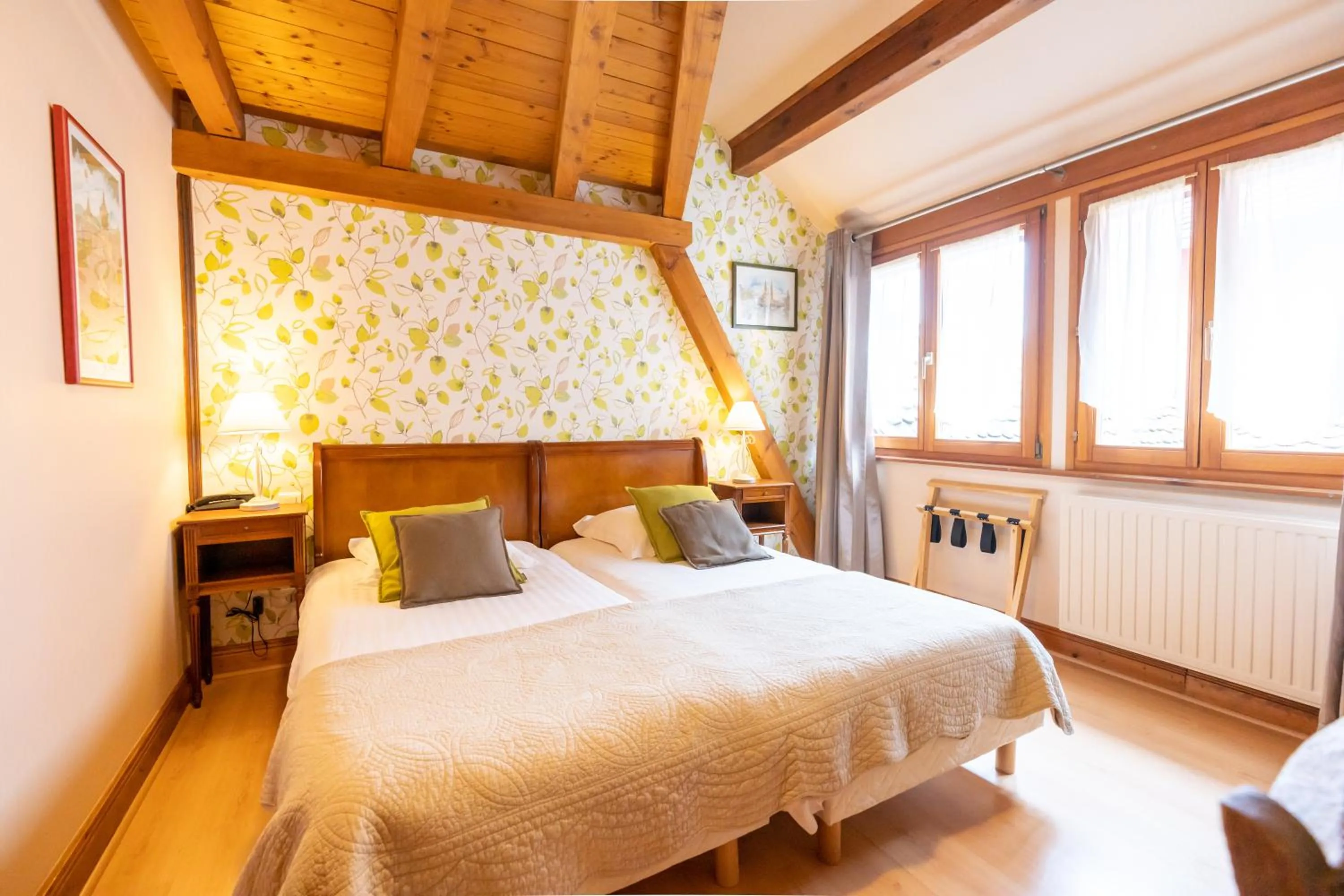 Photo of the whole room, Bed in Hotel à l'Oriel