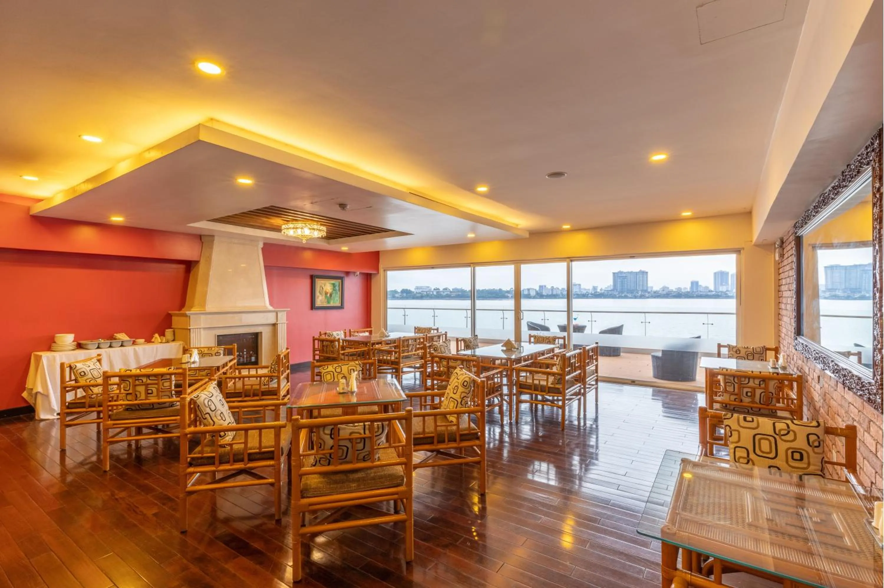 Restaurant/places to eat in Thang Loi Hotel Hanoi