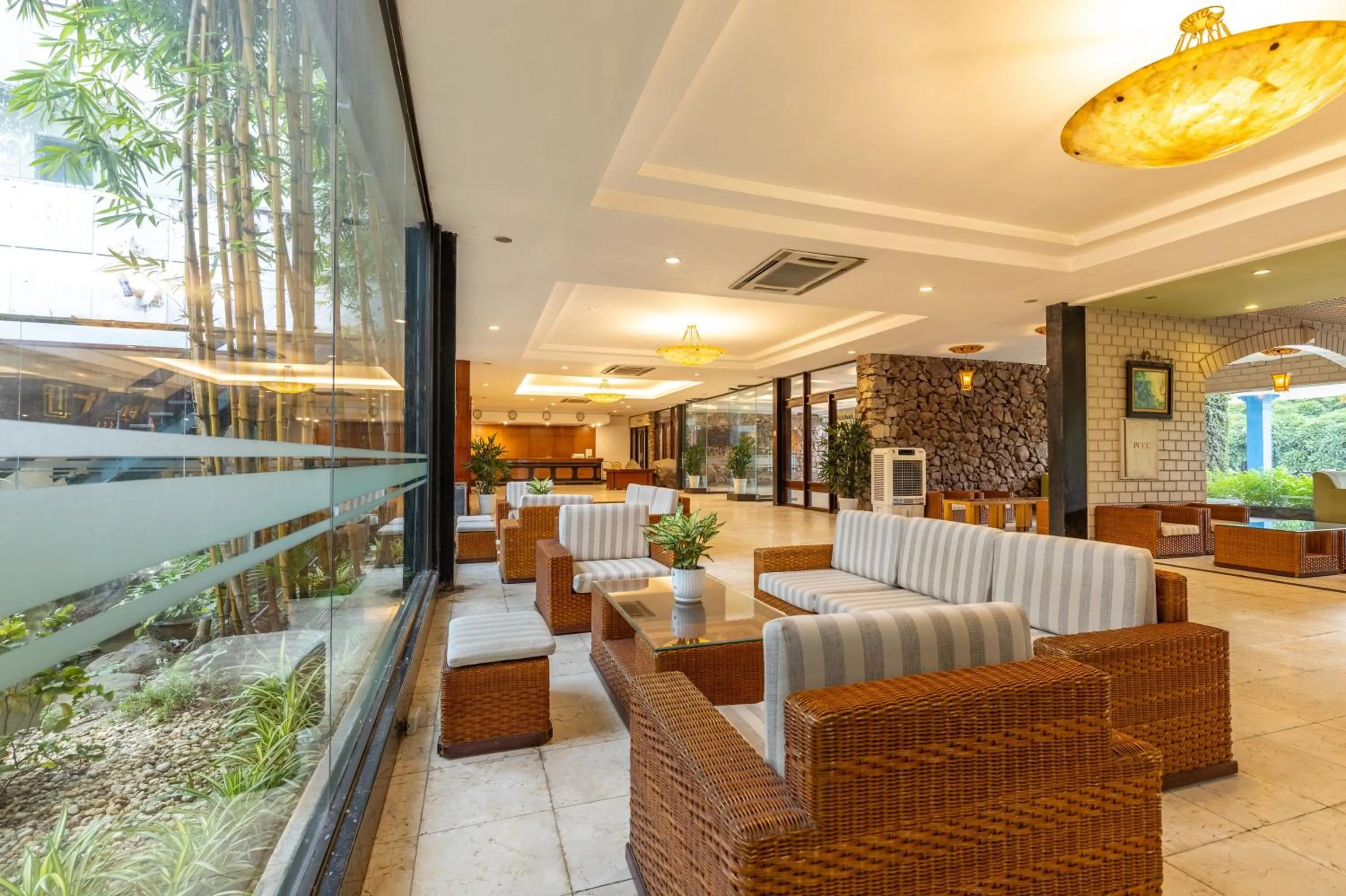 Lobby or reception in Thang Loi Hotel Hanoi