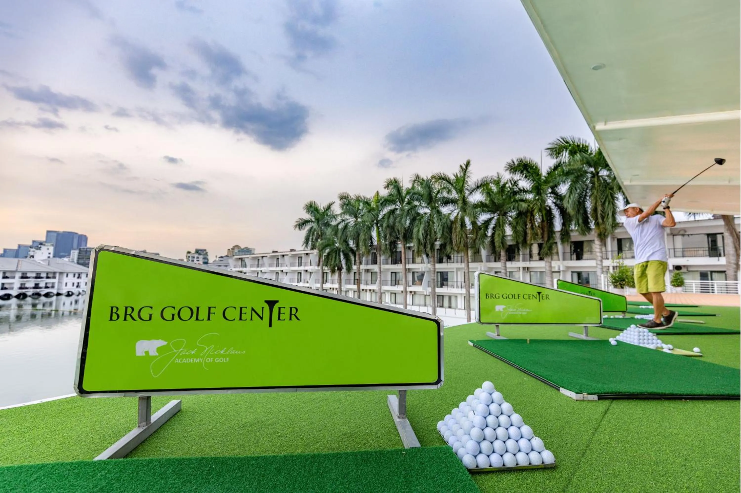 Golfcourse in Thang Loi Hotel Hanoi