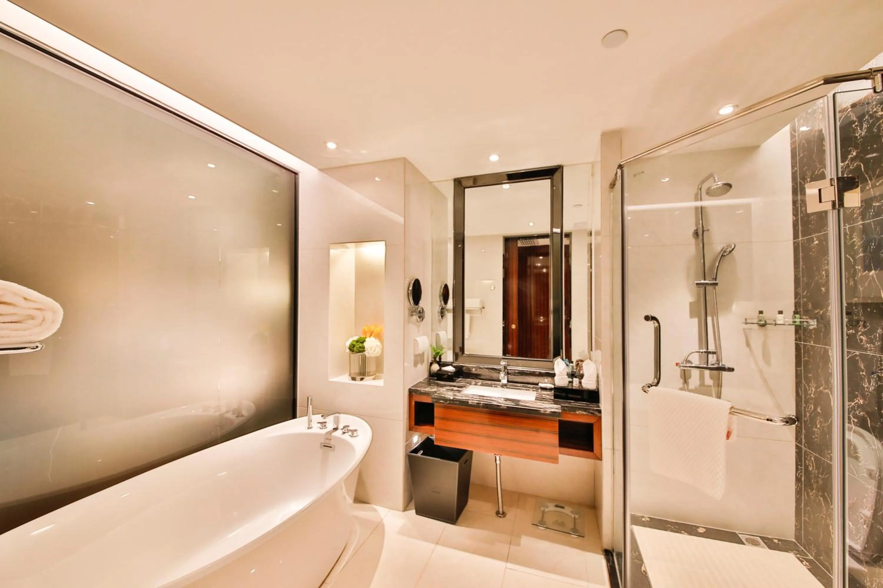 Bathroom in Jianghai Country Garden Phoenix Hotel