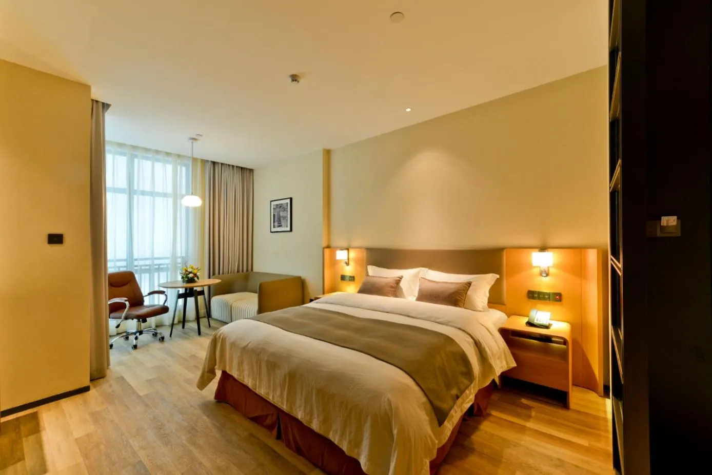 Photo of the whole room, Bed in Narada ResortSpa Nanxun Giant