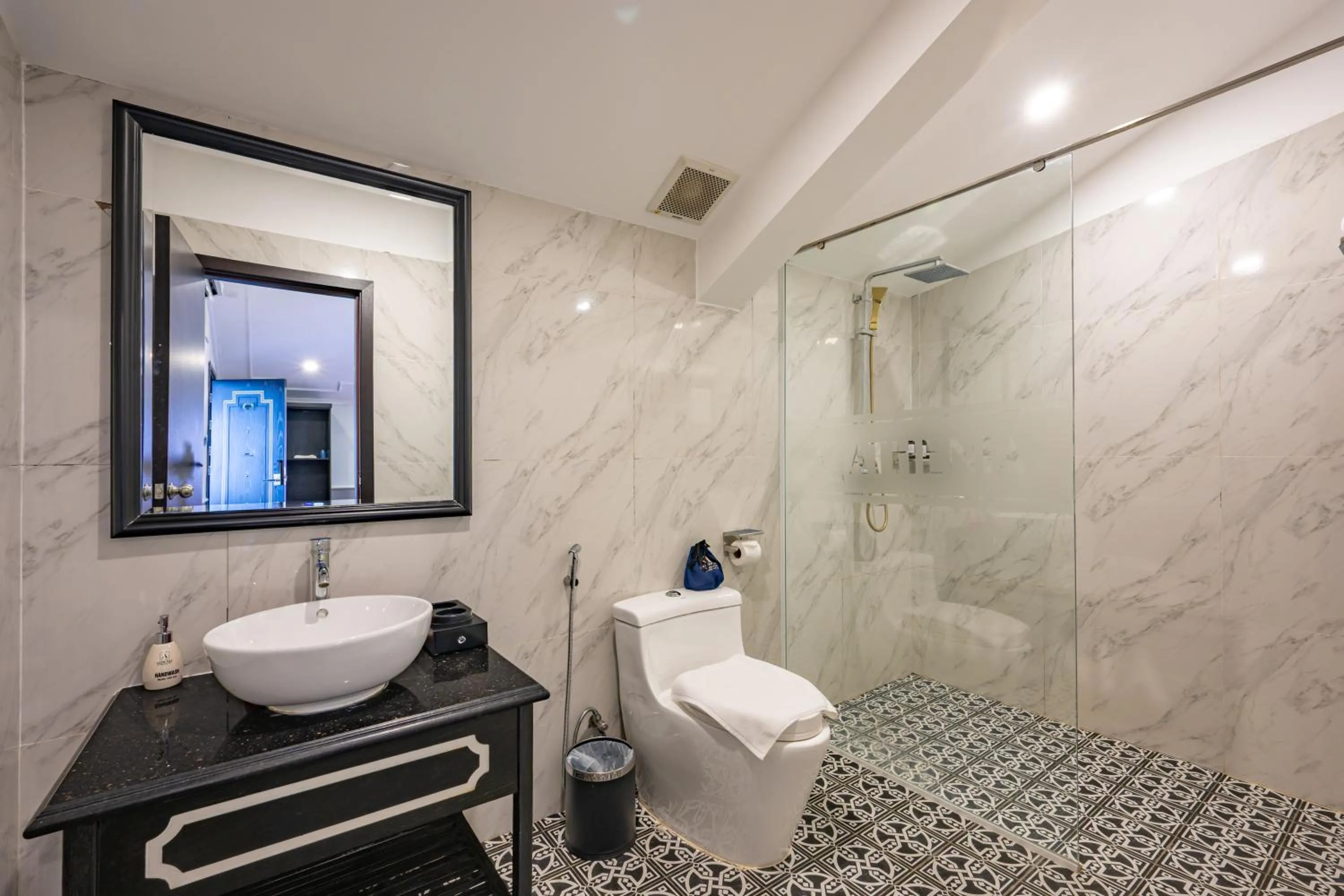 Toilet in Athenia Hoi An Boutique Hotel & Spa