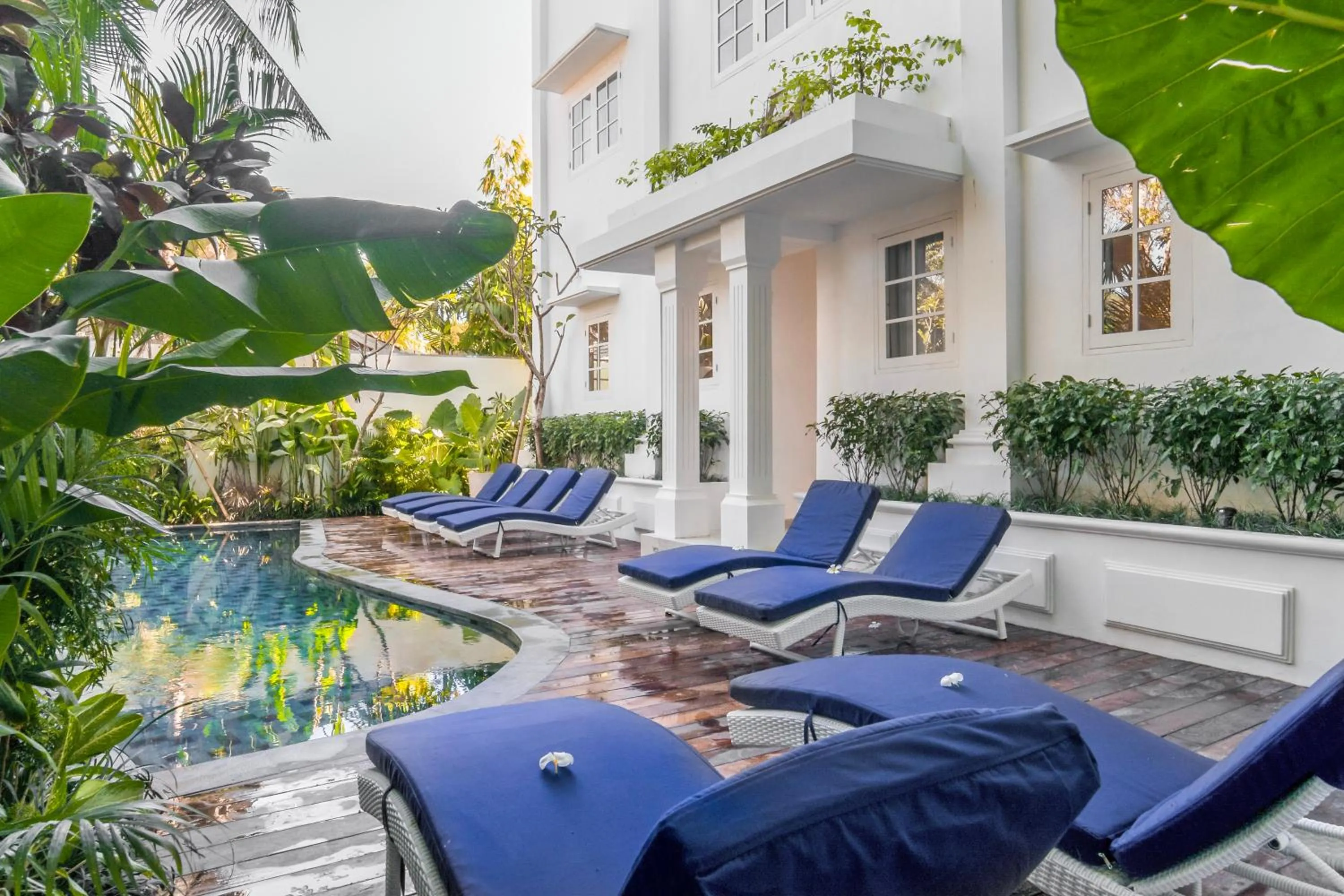 Property building in Umalas Suites