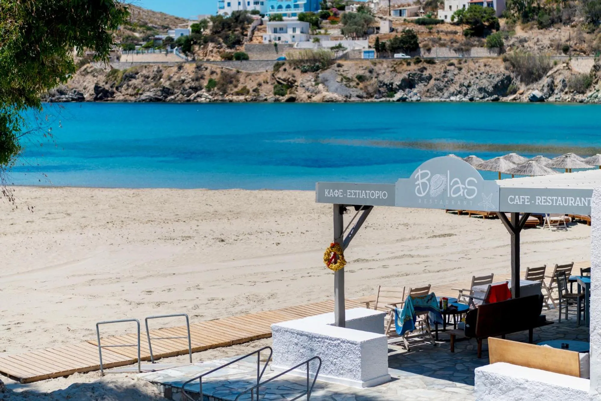 Restaurant/places to eat in Hotel Kamelo