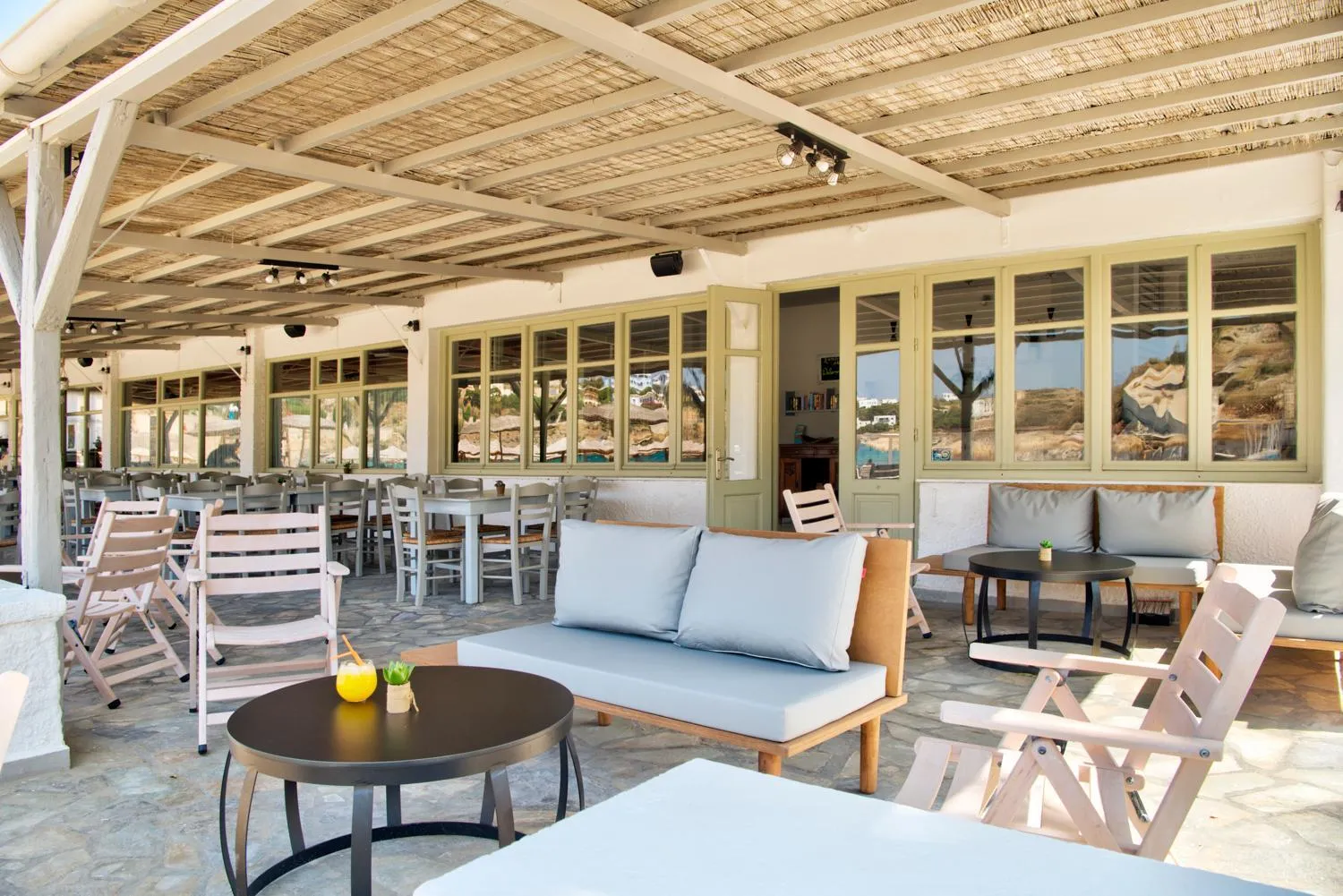 Patio in Hotel Kamelo