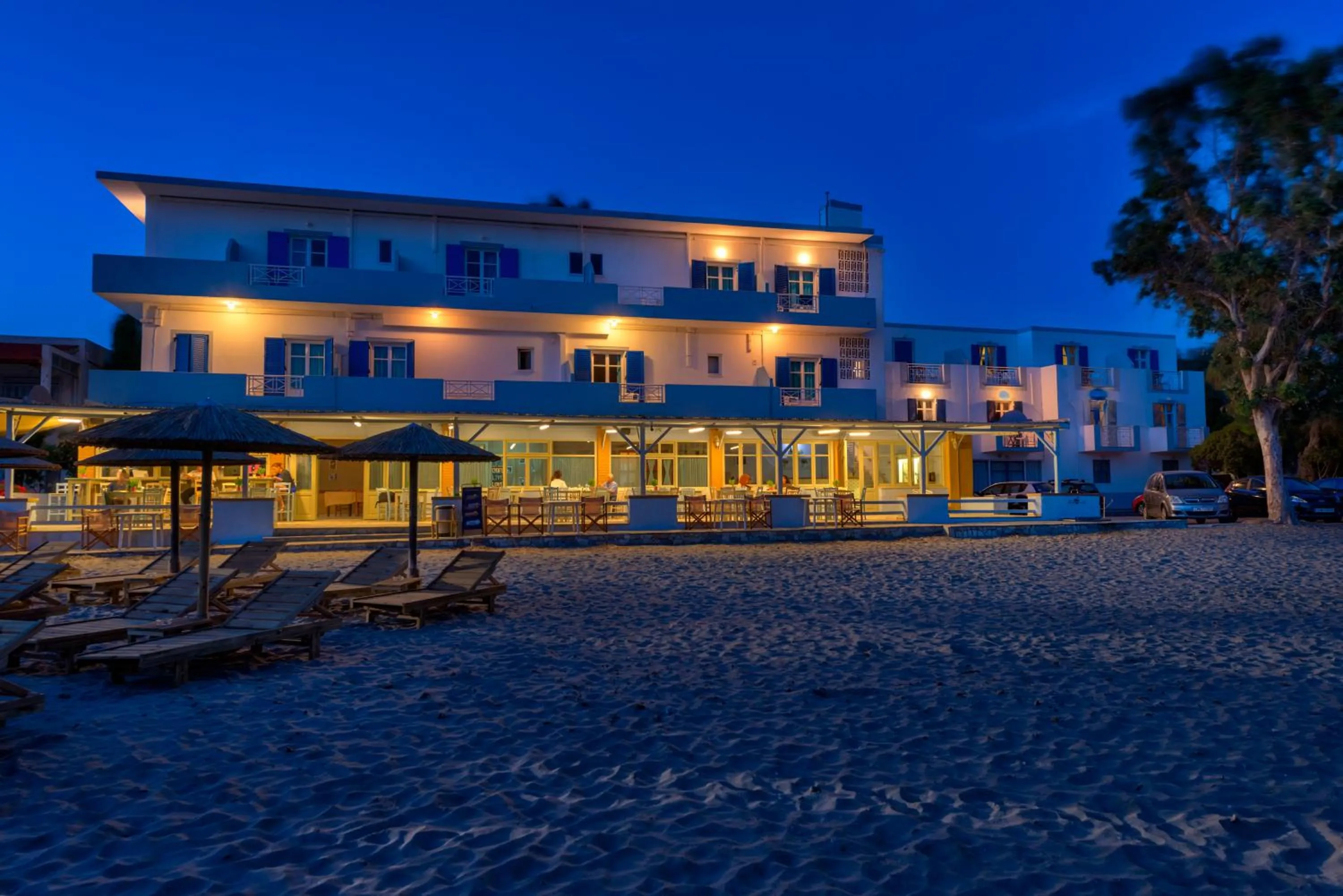 Facade/entrance in Hotel Kamelo
