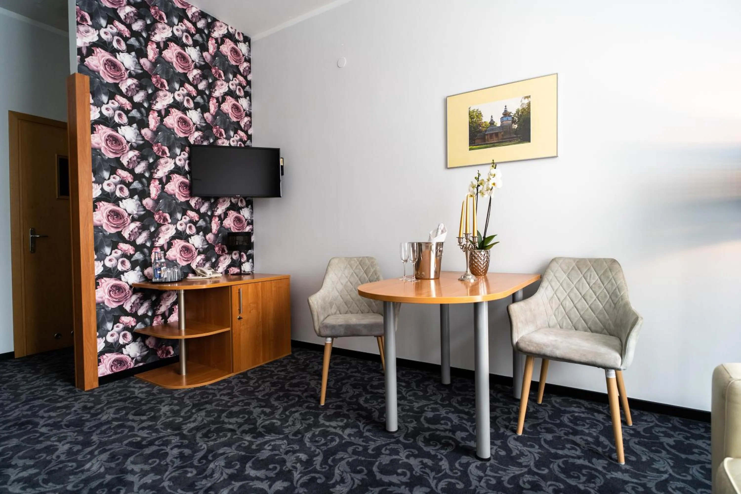 Living room, TV/Entertainment Center in Hotel SANVIT RESTAURACJA & SPA