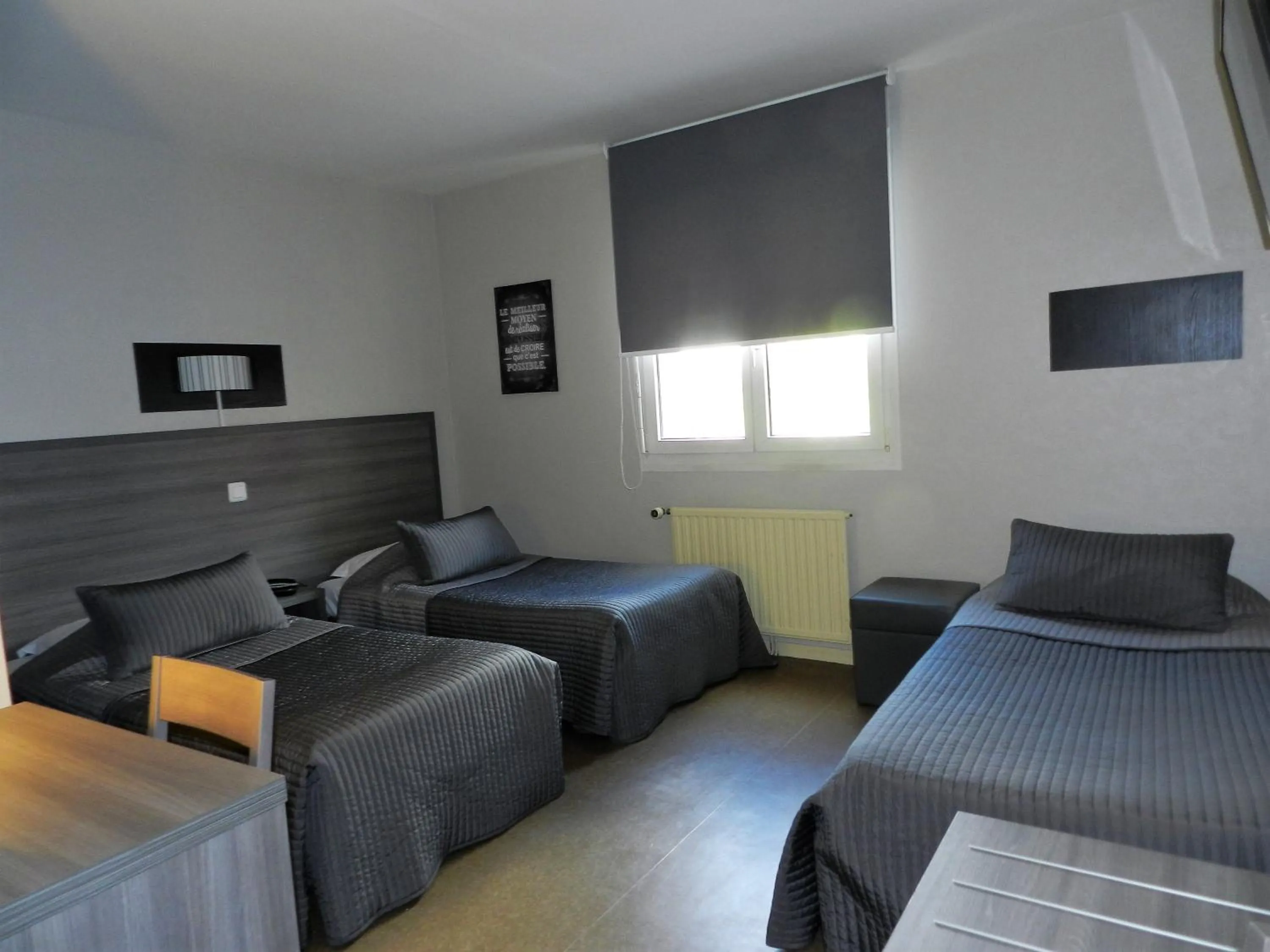 Decorative detail, Bed in Hôtel Le Cerizay