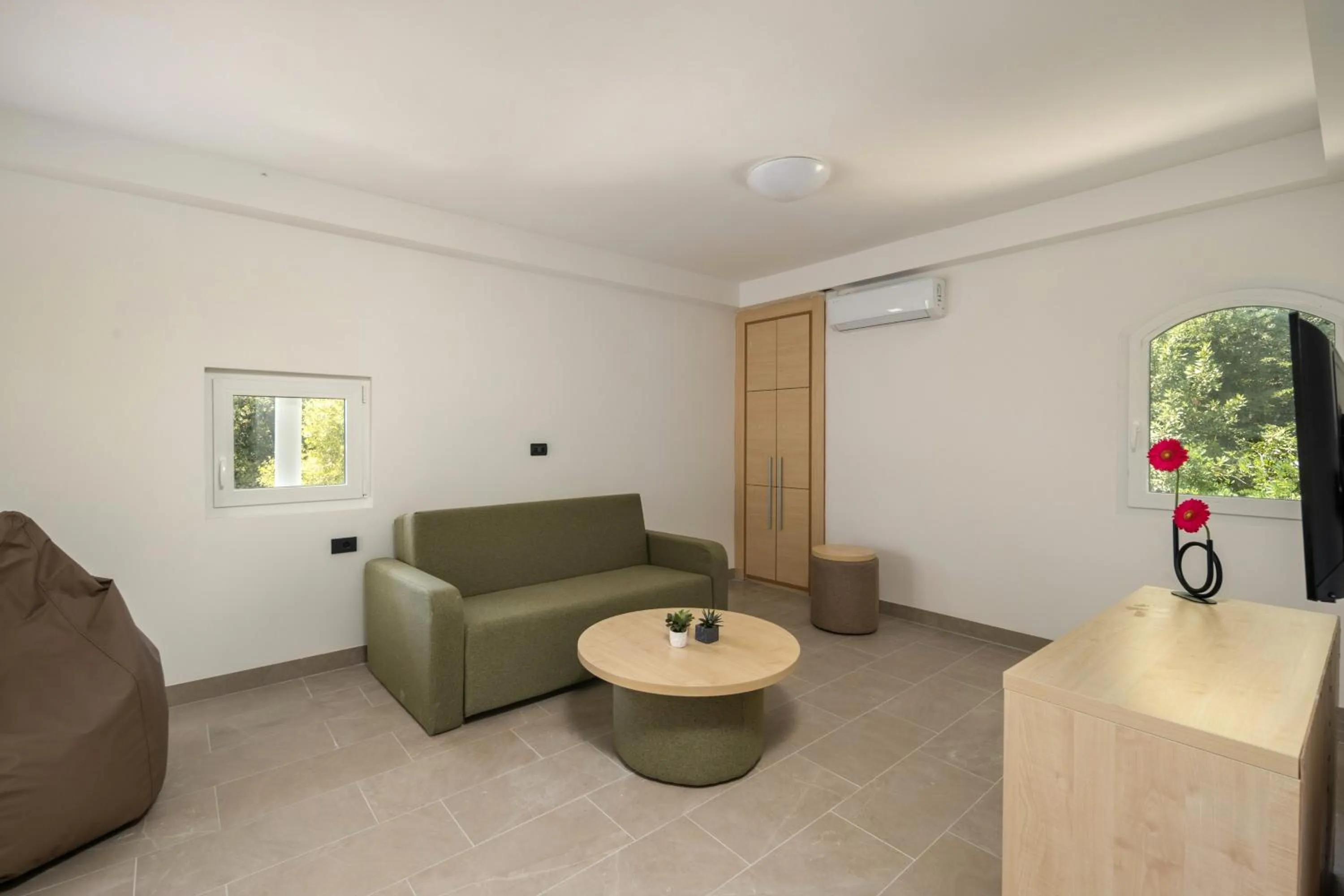 TV and multimedia in Hotel Delfin