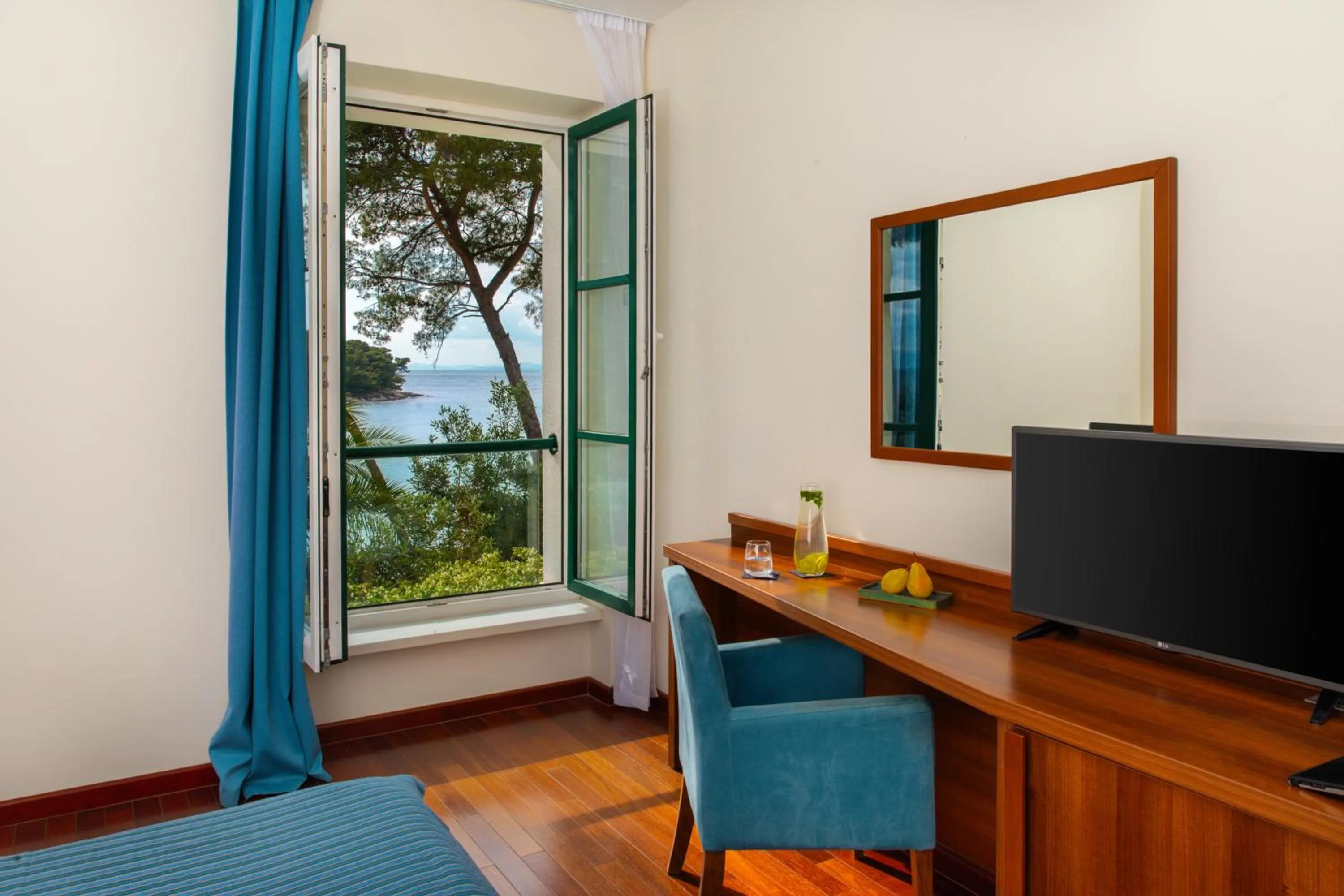 TV and multimedia in Aminess Vival Velaris Resort