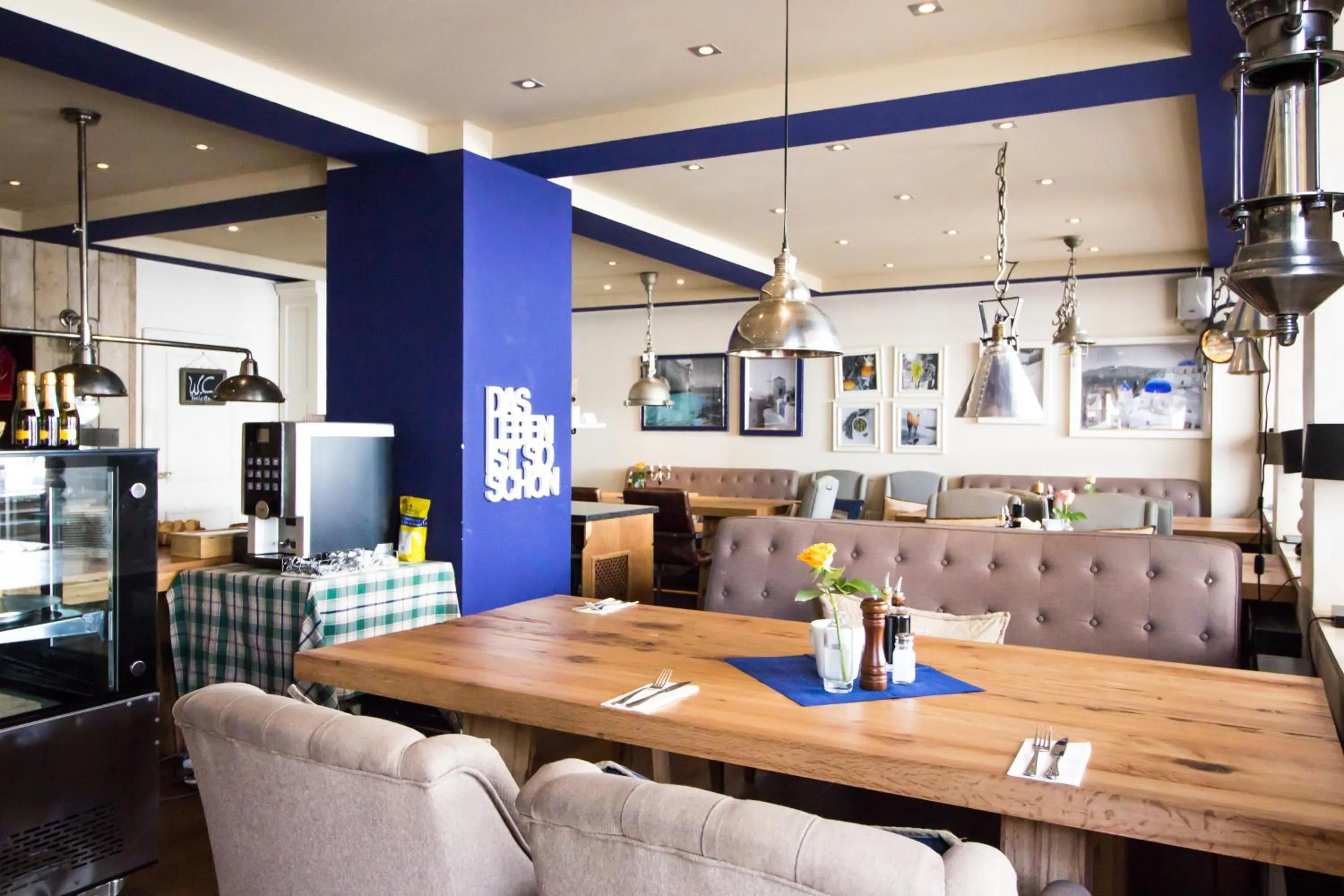 Restaurant/places to eat in Hotel am See