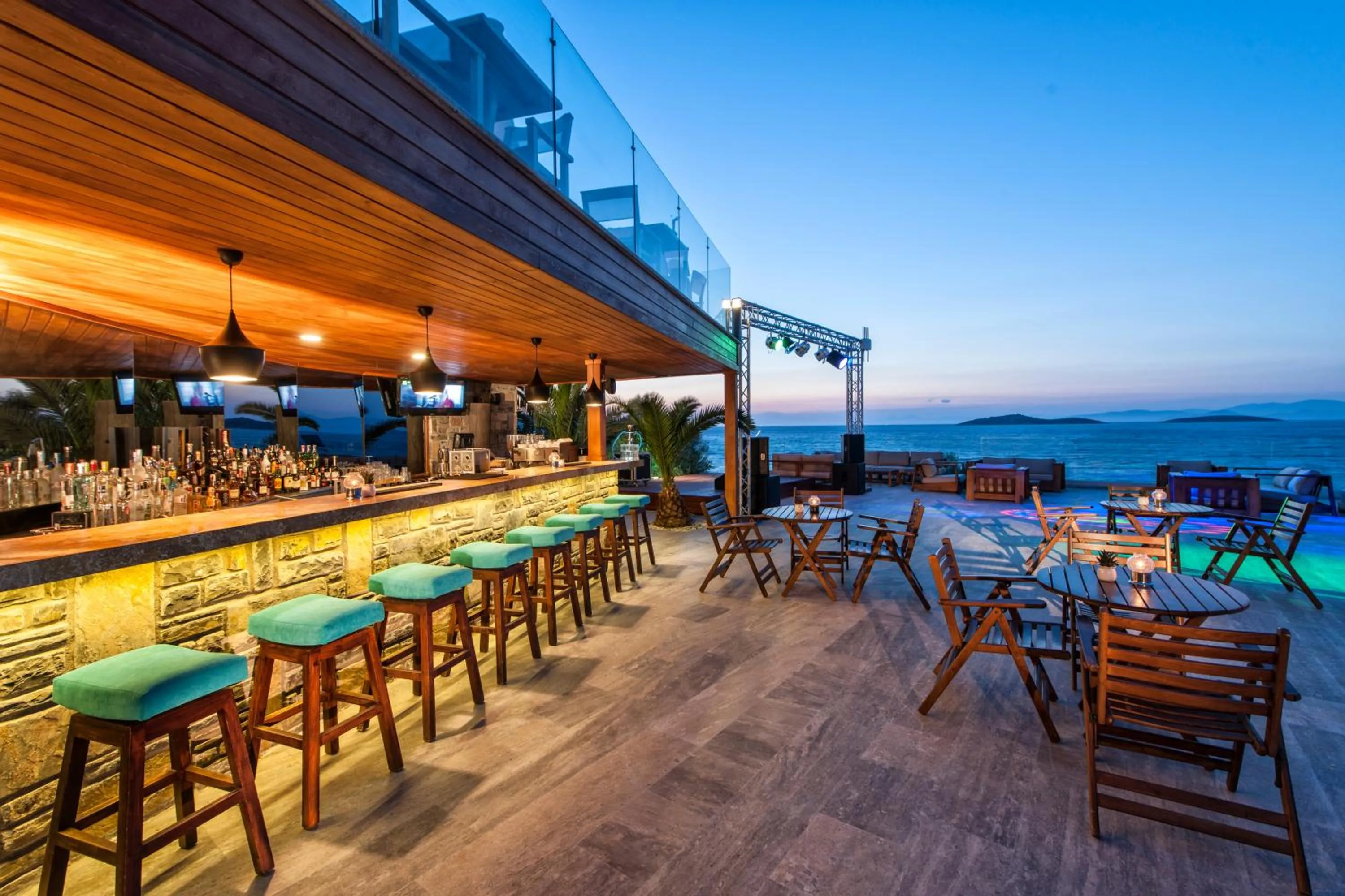 Lounge or bar in Sarpedor Boutique Hotel