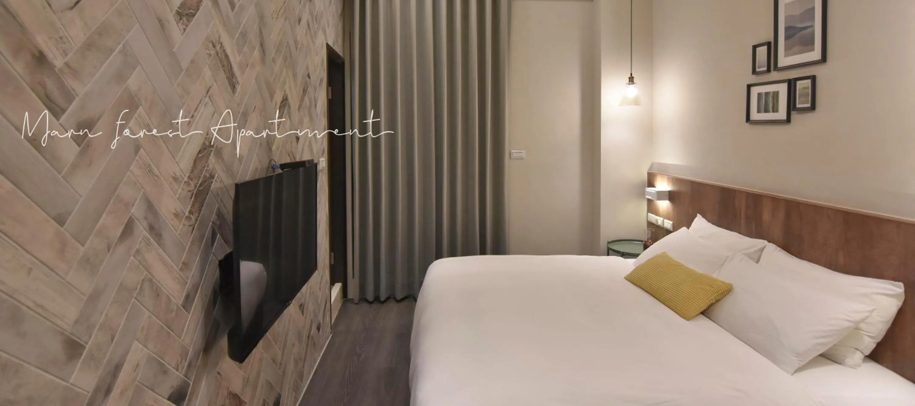 Bed in Morn forest apartment