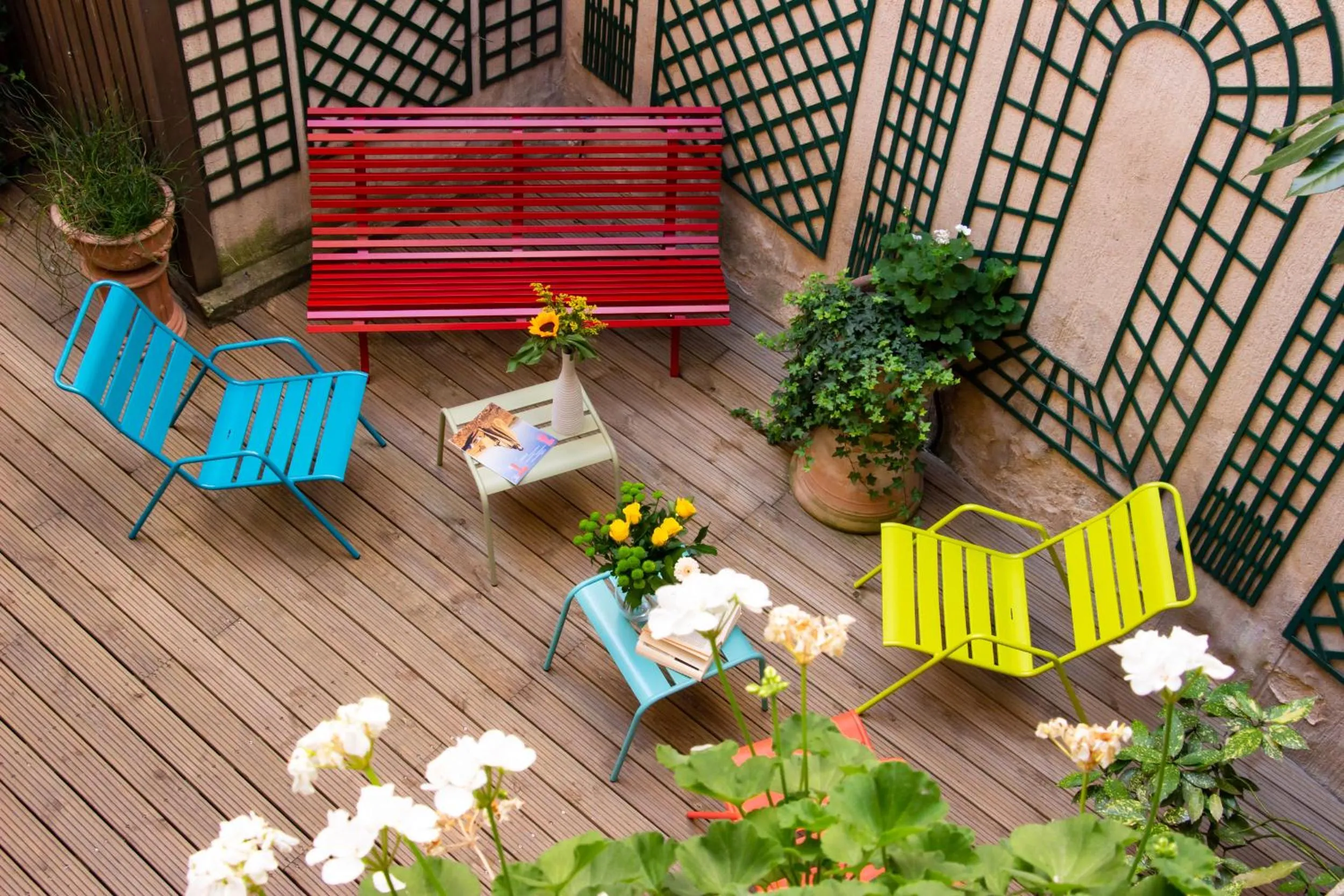 Patio in Hôtel Relais Monceau