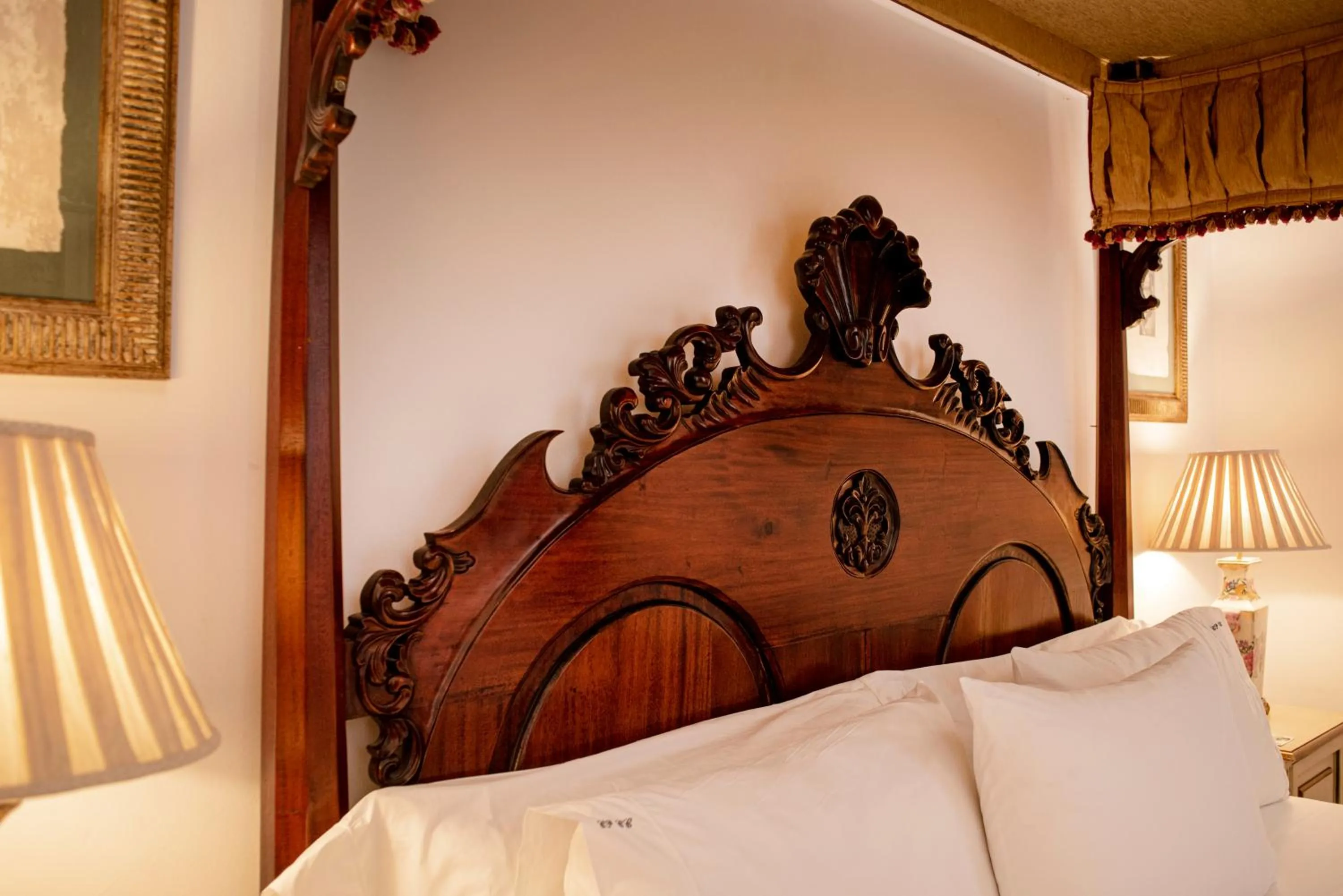 Decorative detail, Bed in Hotel Boutique Conde de la Corte