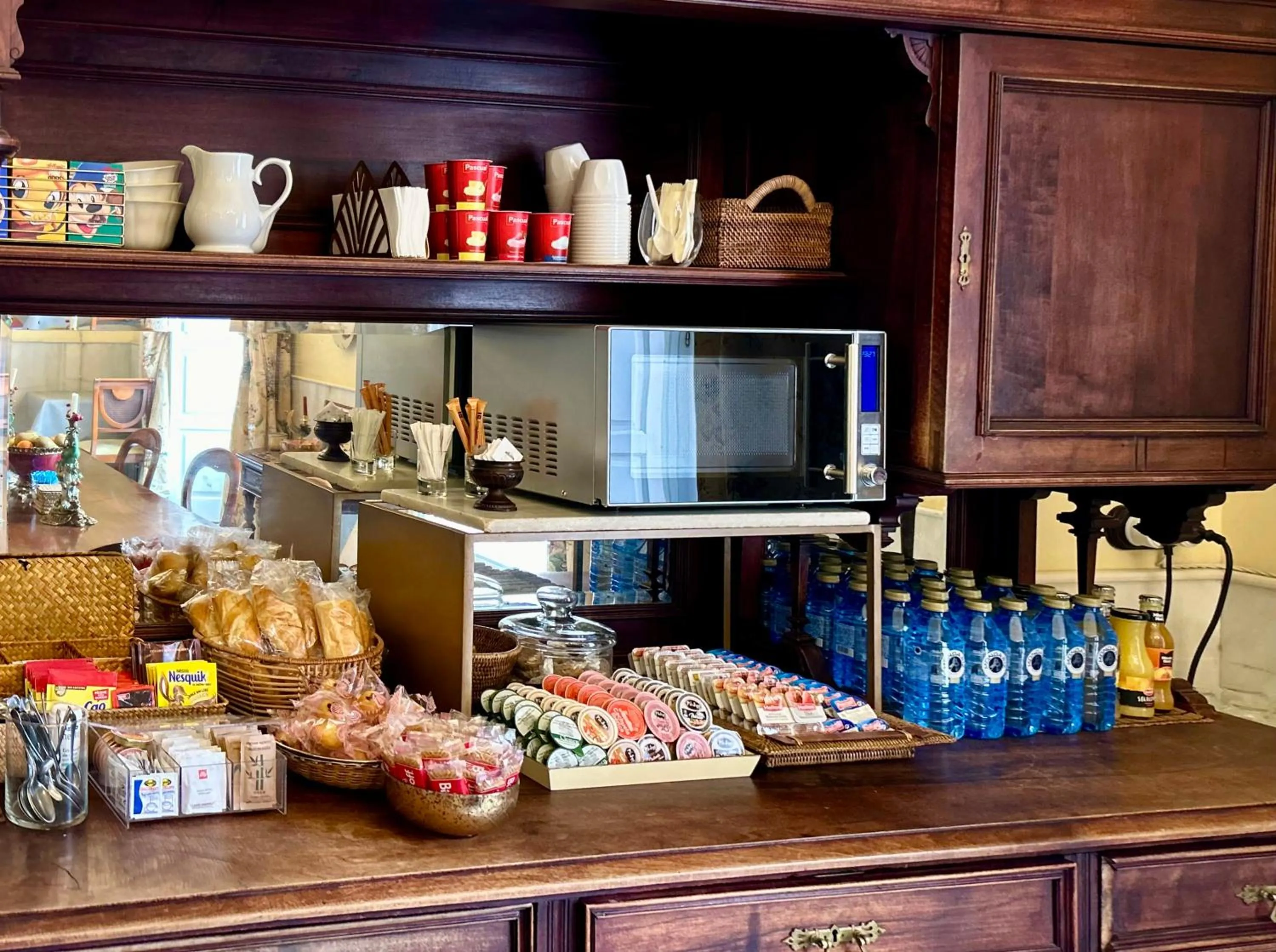 Breakfast in Hotel Boutique Conde de la Corte