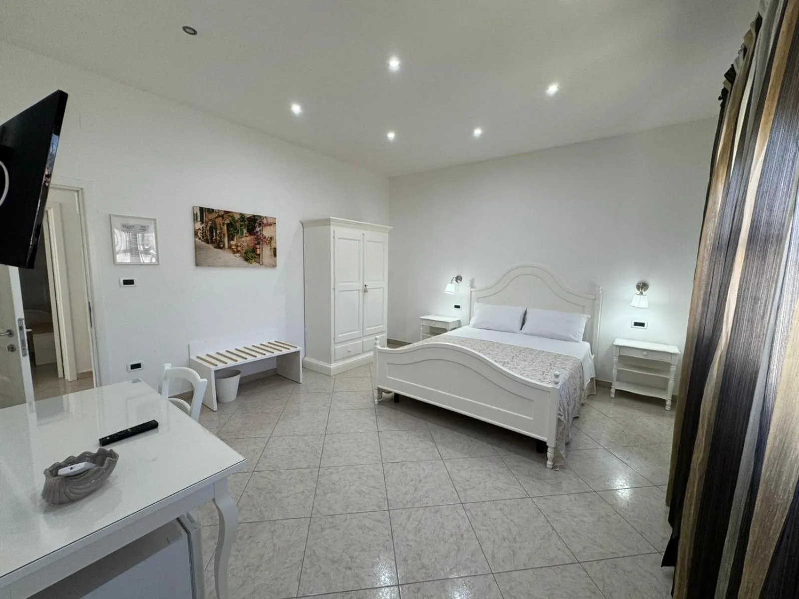 Bedroom, Bed in B&B White Rooms Salento