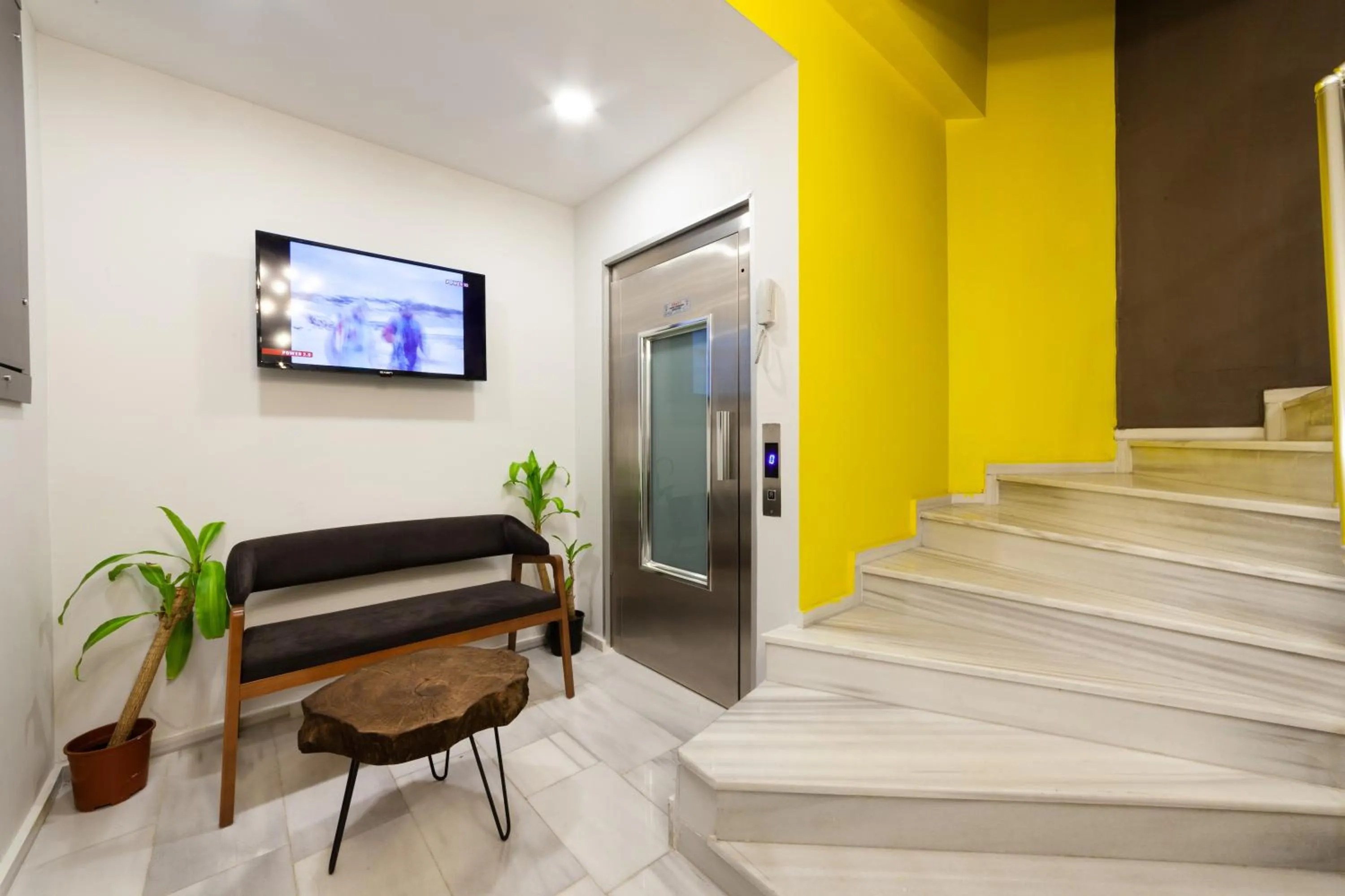 Lobby or reception in Lime Garden Hotel