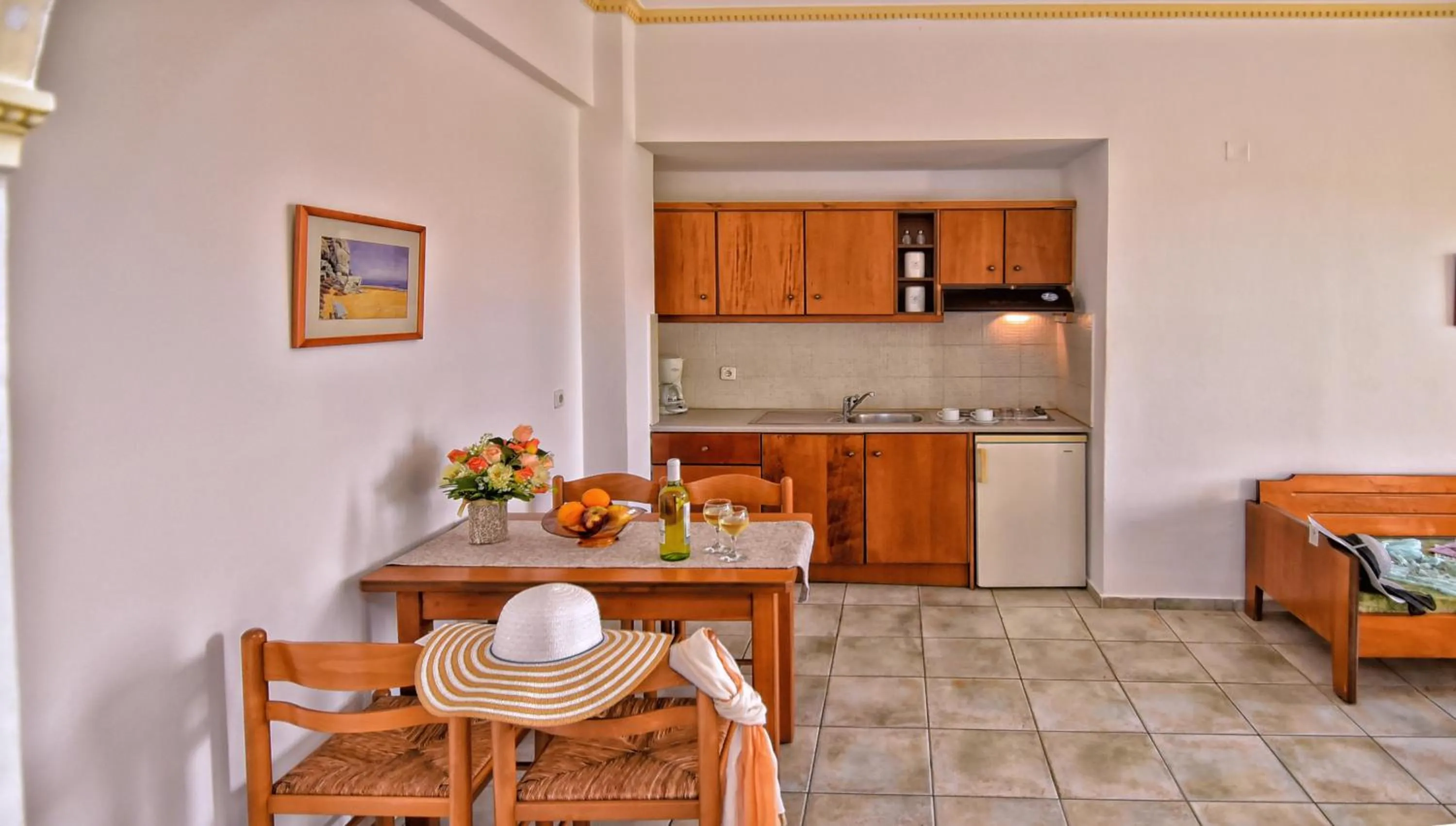 Dining area in Aspri Petra Apartments