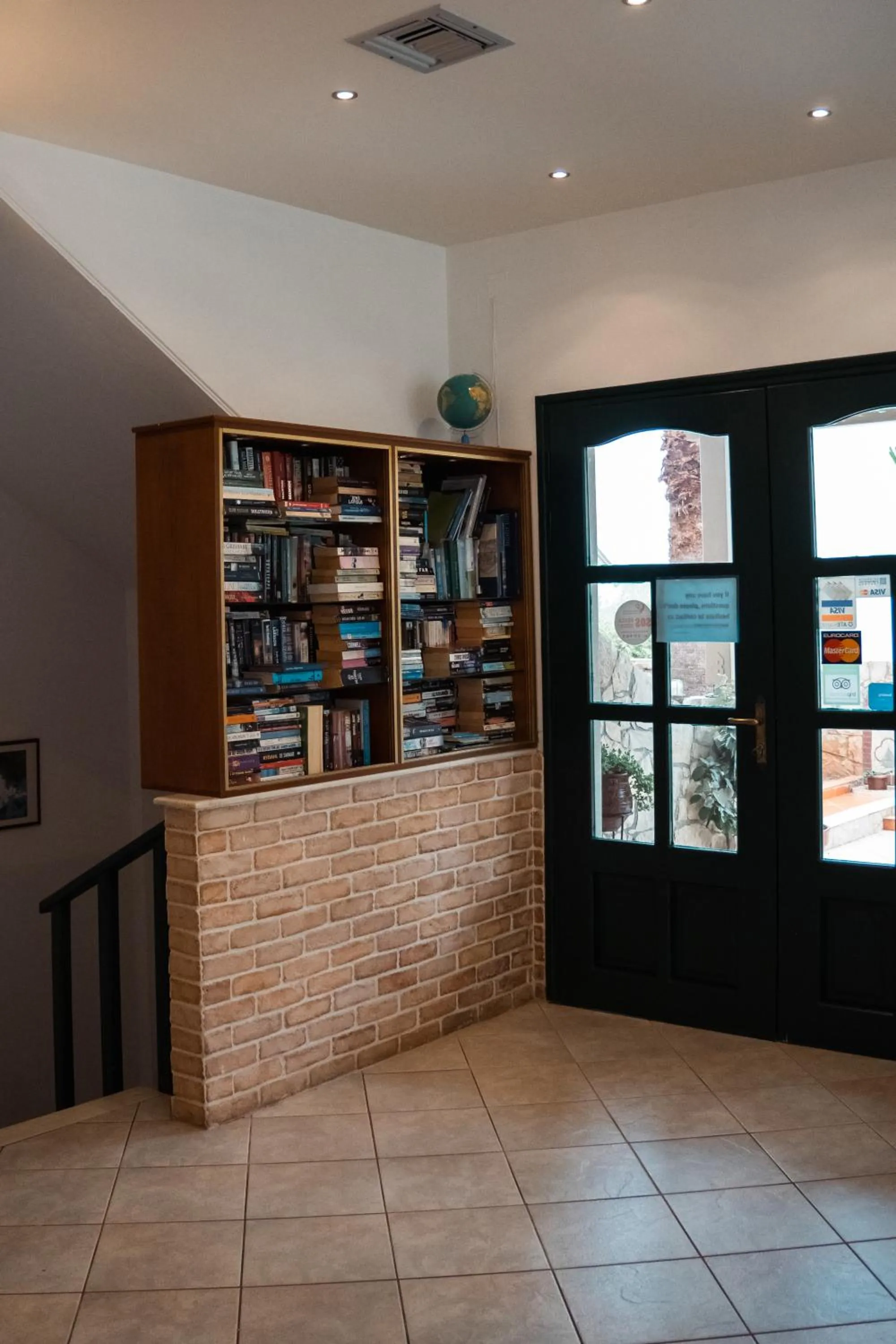 Library in Aspri Petra Apartments