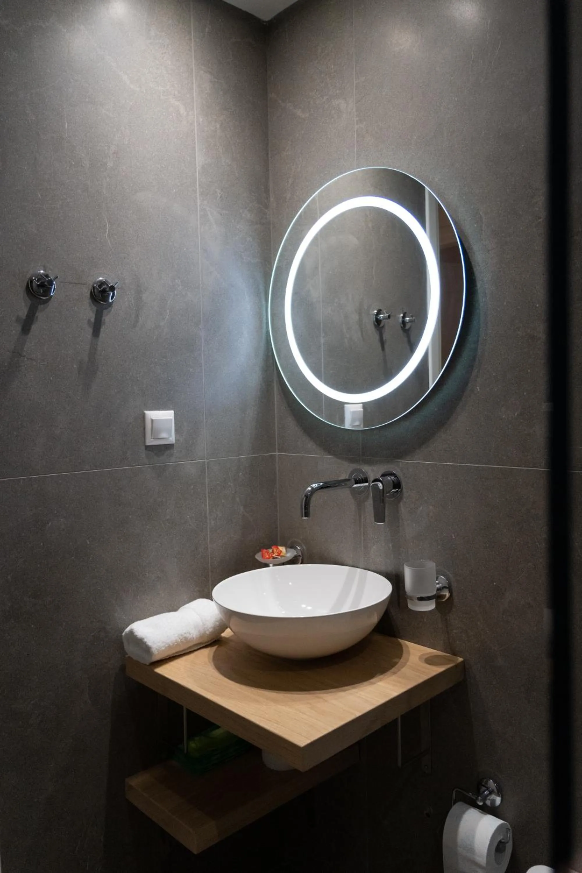 Bathroom in Aspri Petra Apartments