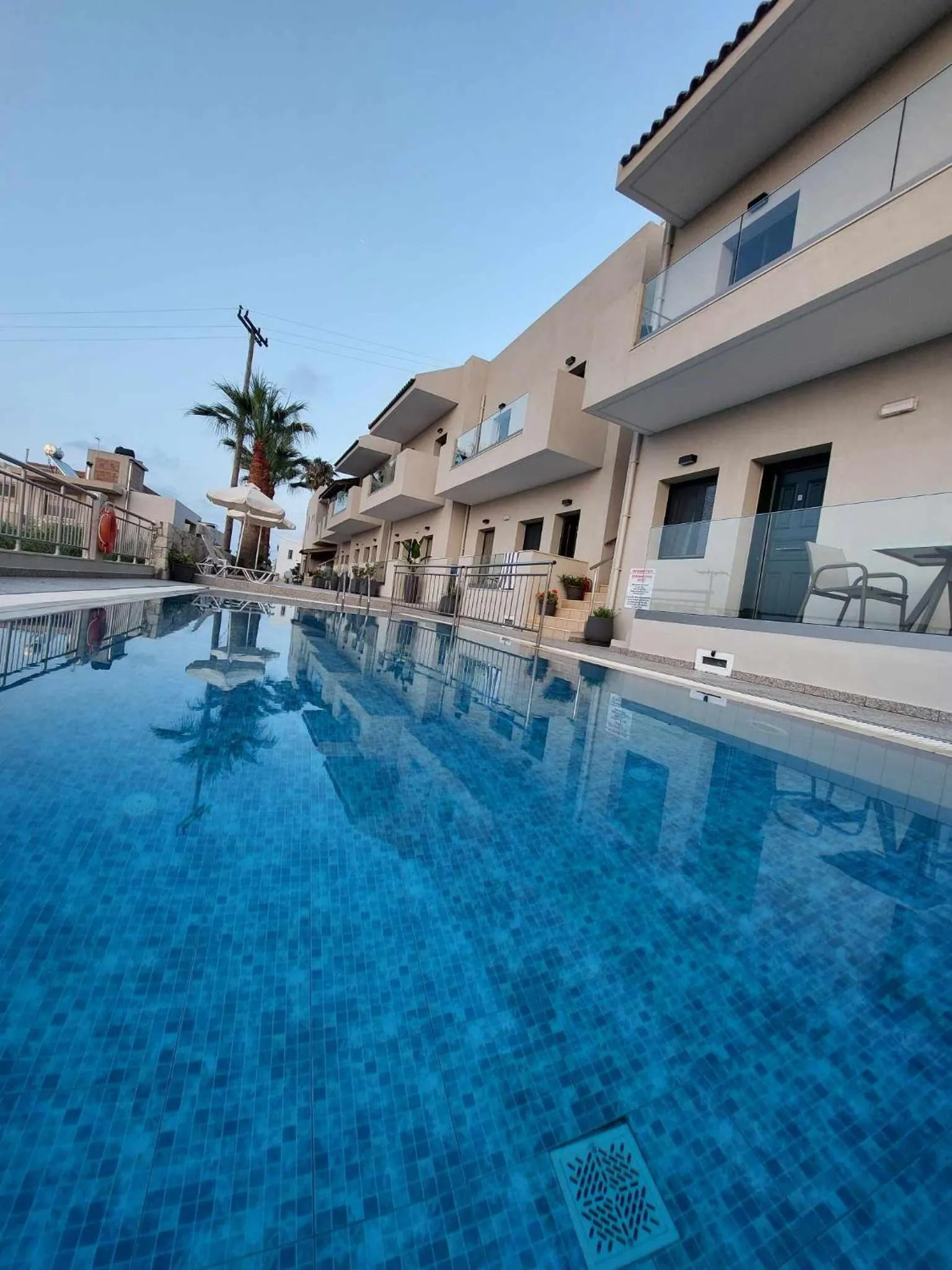 Swimming pool in Aspri Petra Apartments