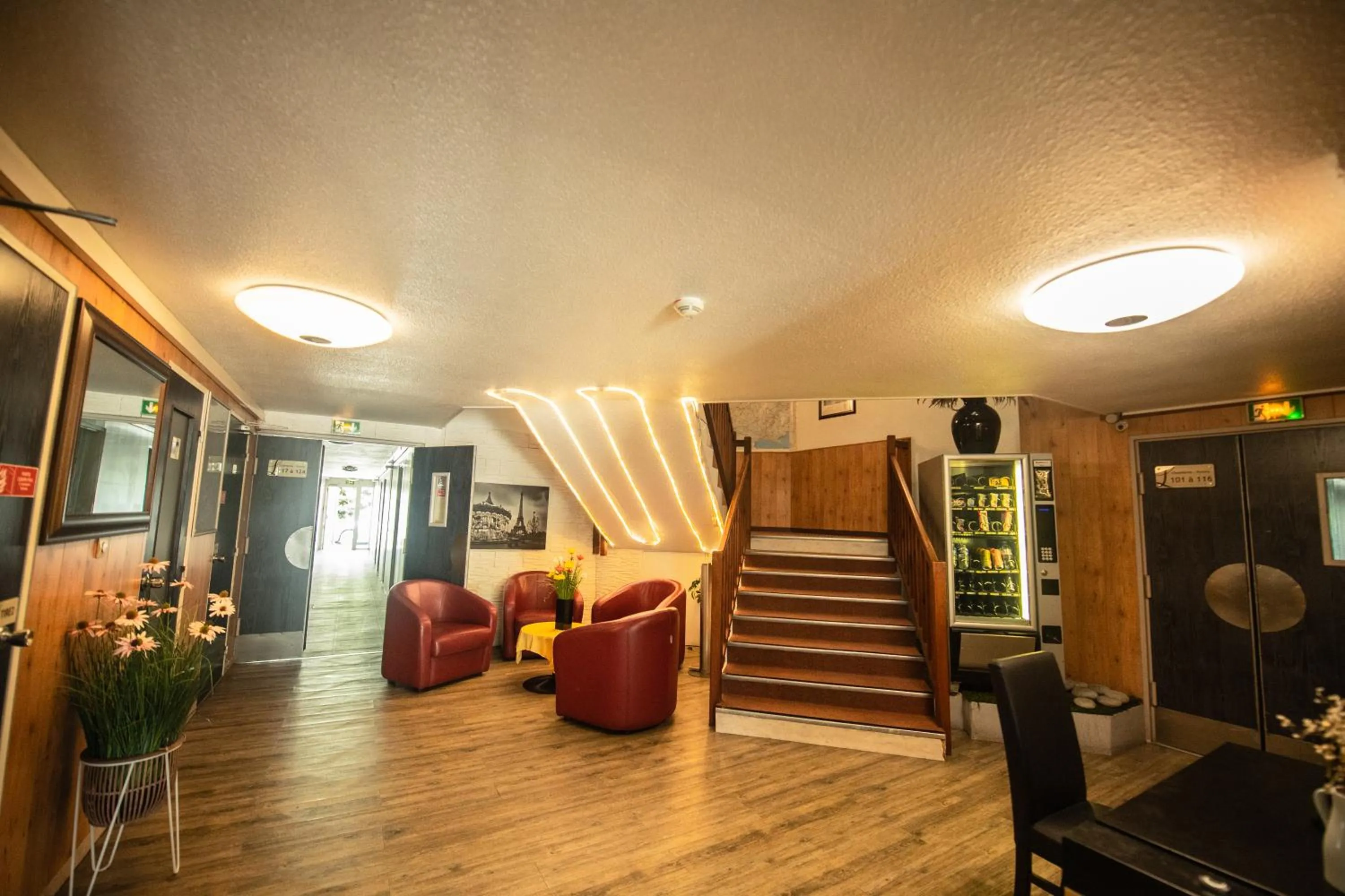 Property building in Logis Hôtel - Le Relais du Parisis