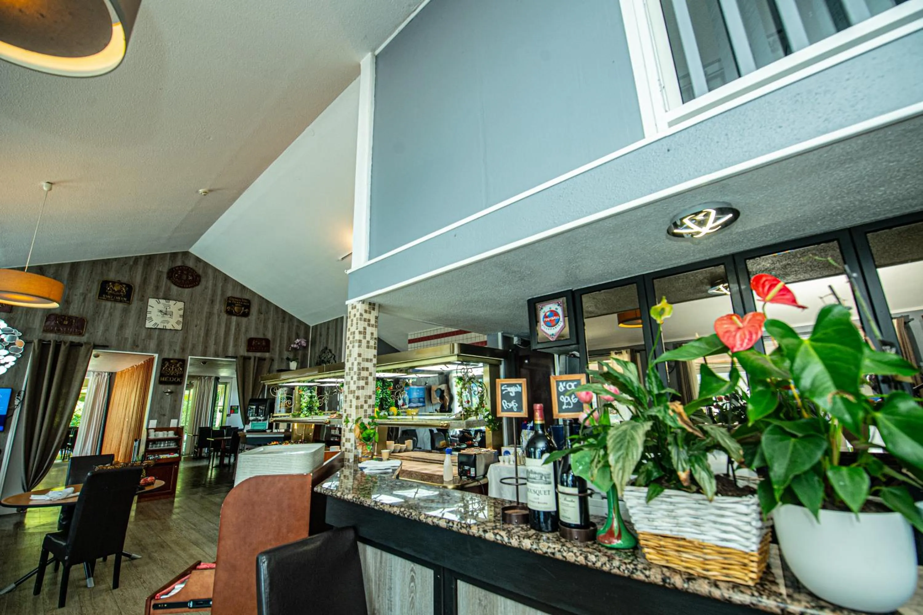 Restaurant/places to eat in Logis Hôtel - Le Relais du Parisis