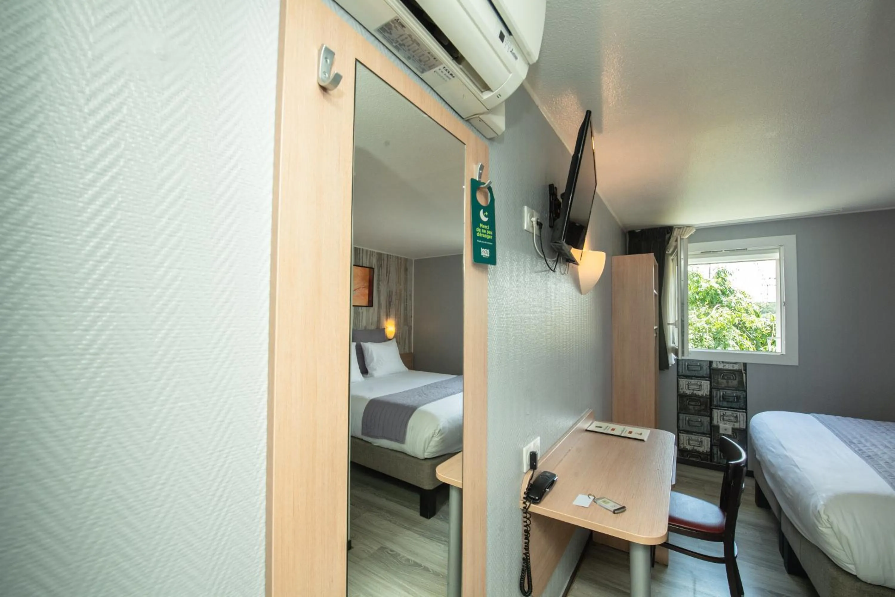 Bedroom, Bed in Logis Hôtel - Le Relais du Parisis