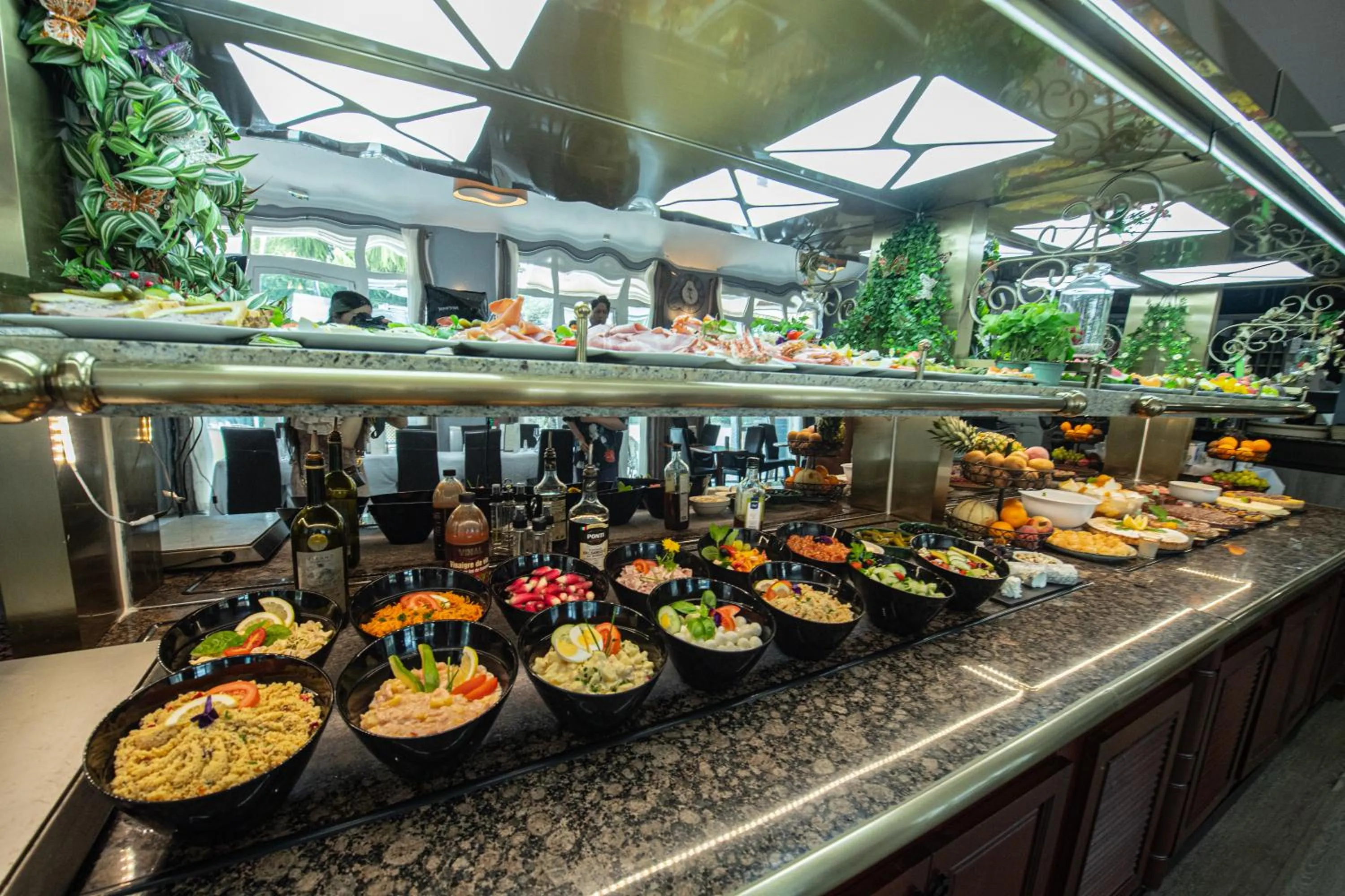 Restaurant/places to eat in Logis Hôtel - Le Relais du Parisis