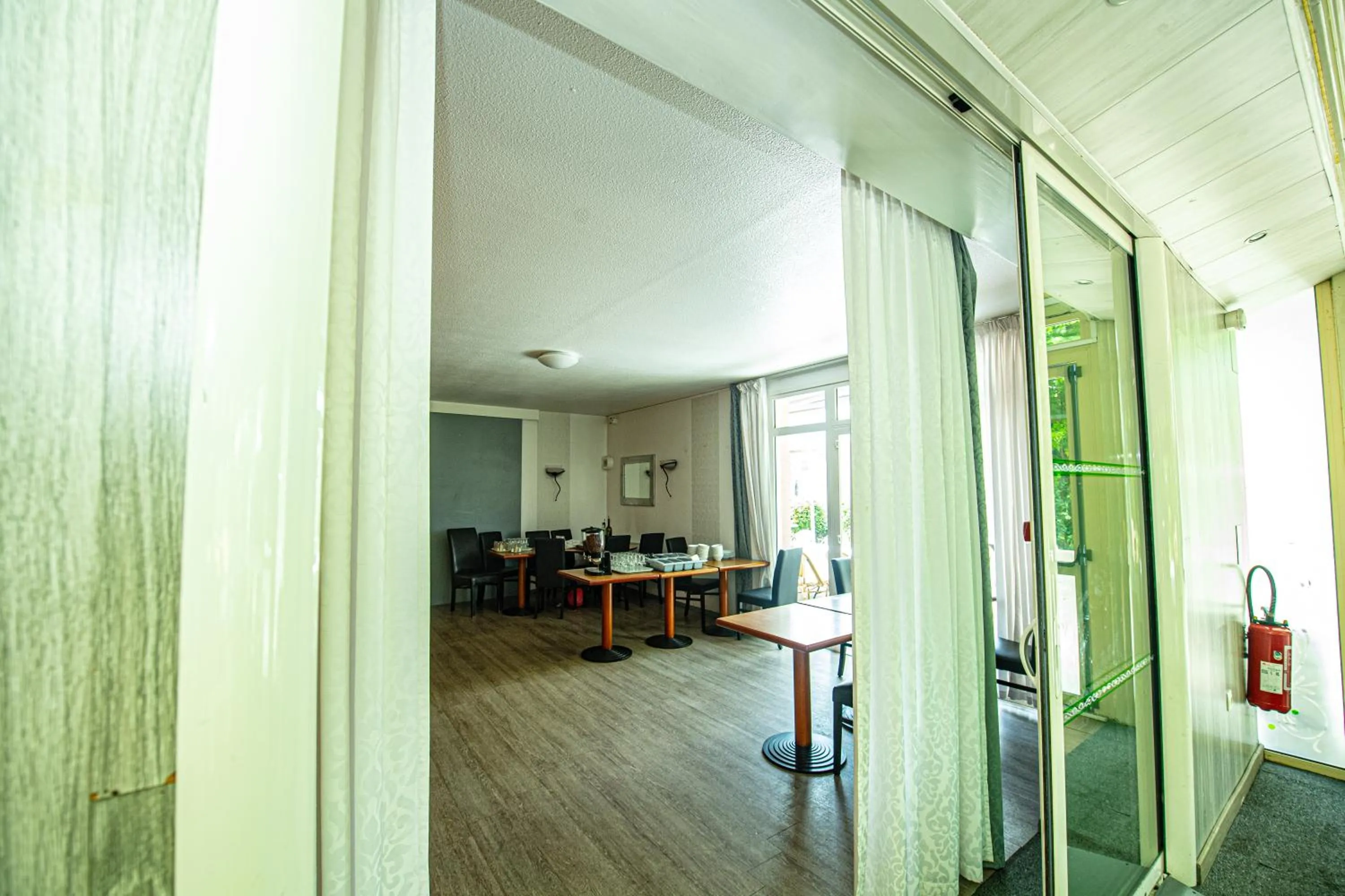 Restaurant/places to eat in Logis Hôtel - Le Relais du Parisis