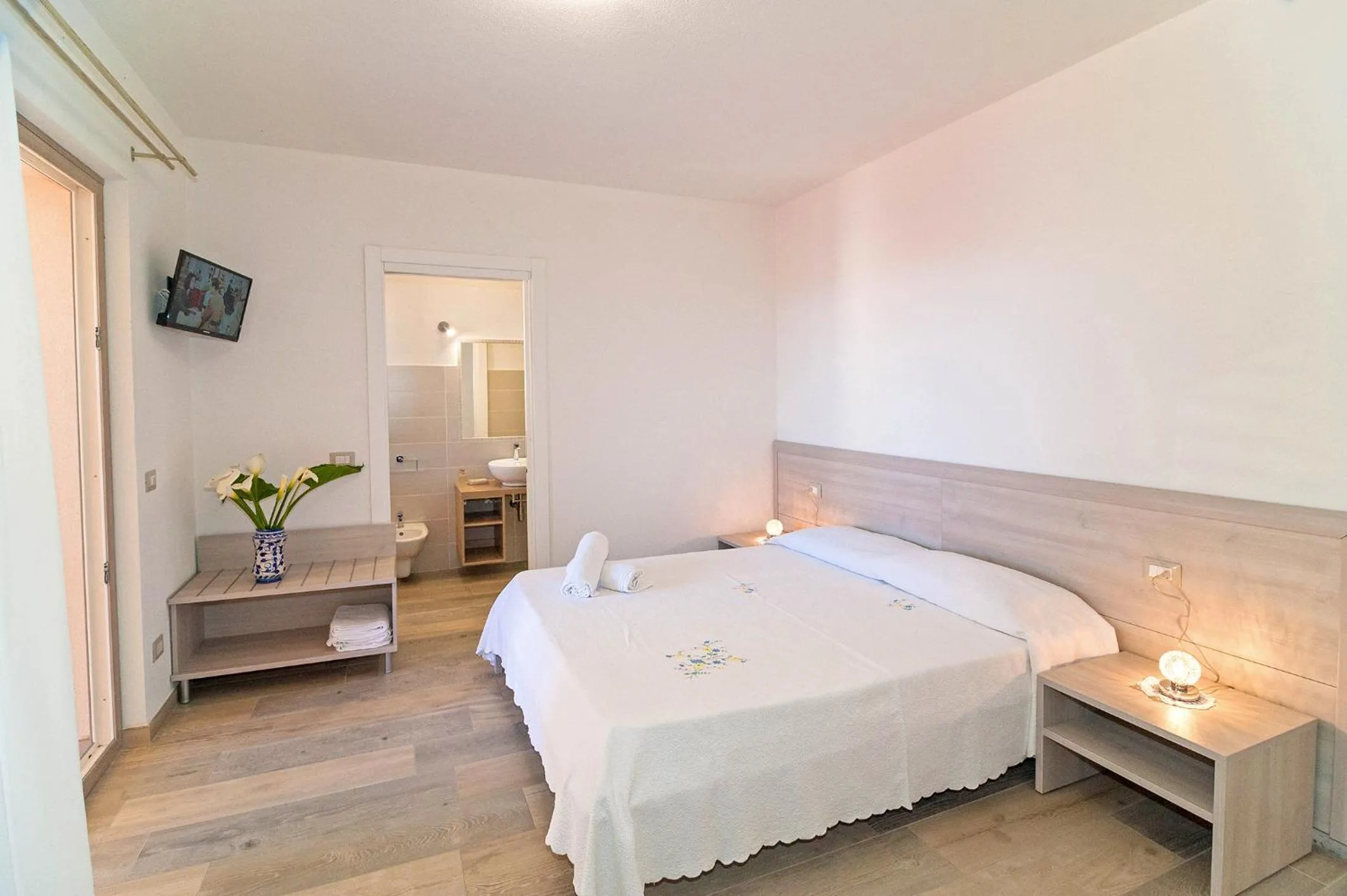 Bed in MOLAROTTO CAMERE CON ANGOLO COTTURA