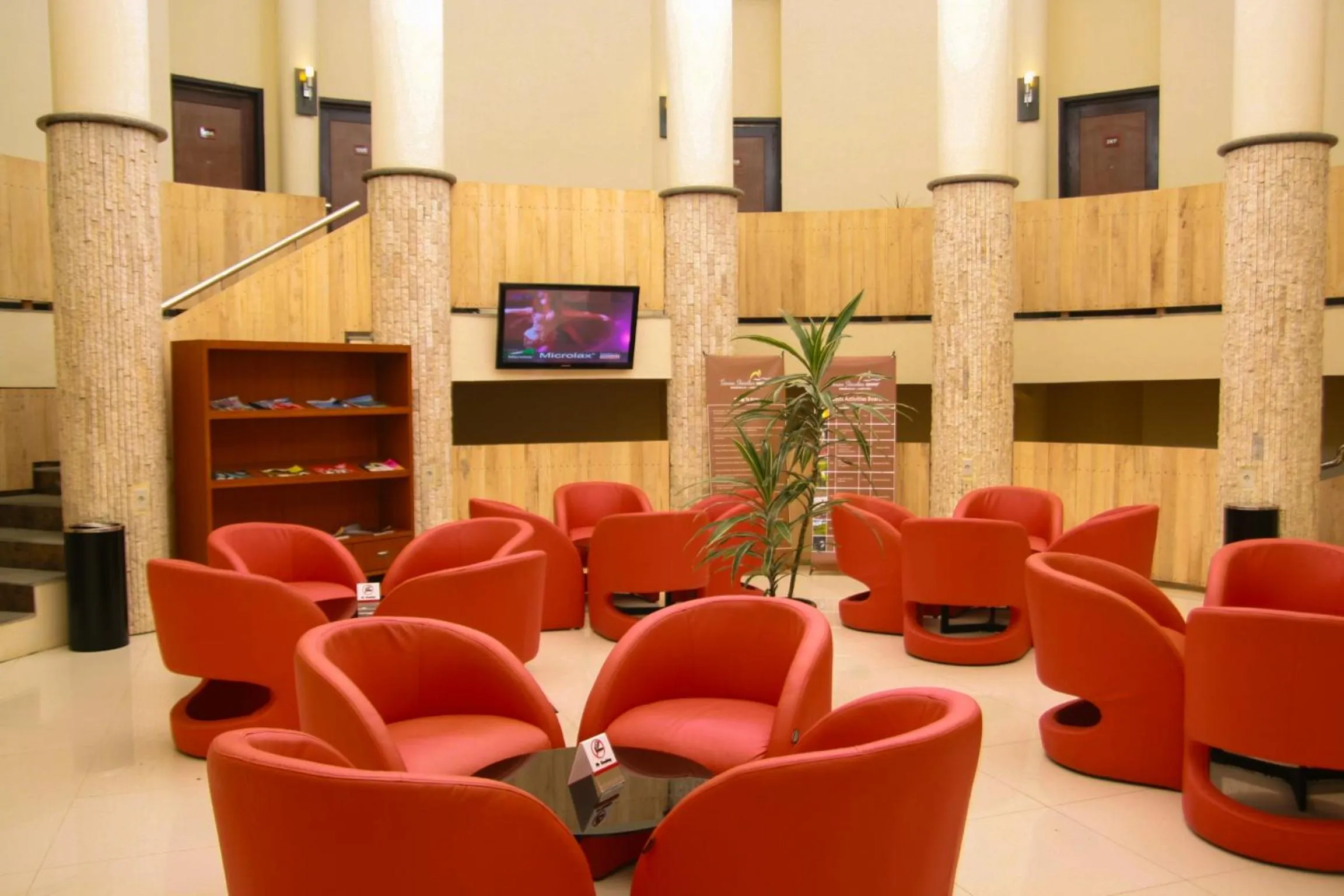 Communal lounge/ TV room in Taman Simalem Resort