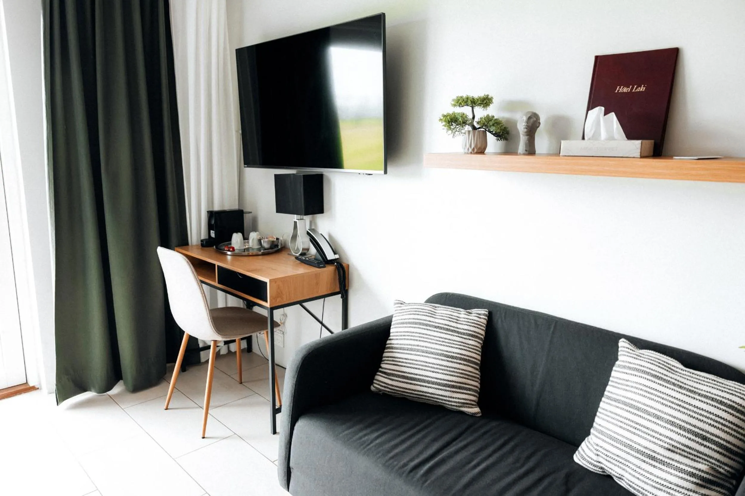 Seating area in Hotel Laki