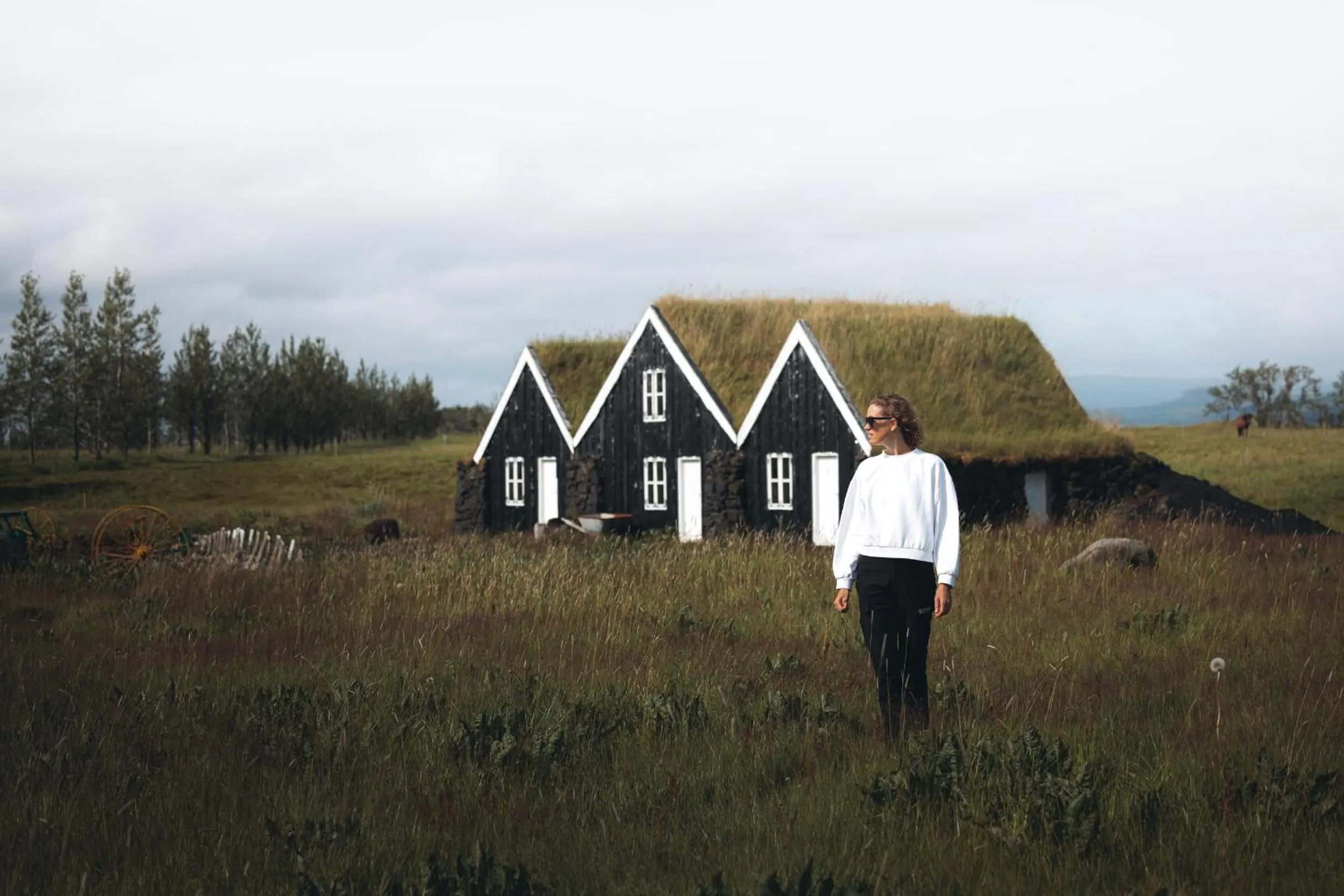 People in Hotel Laki