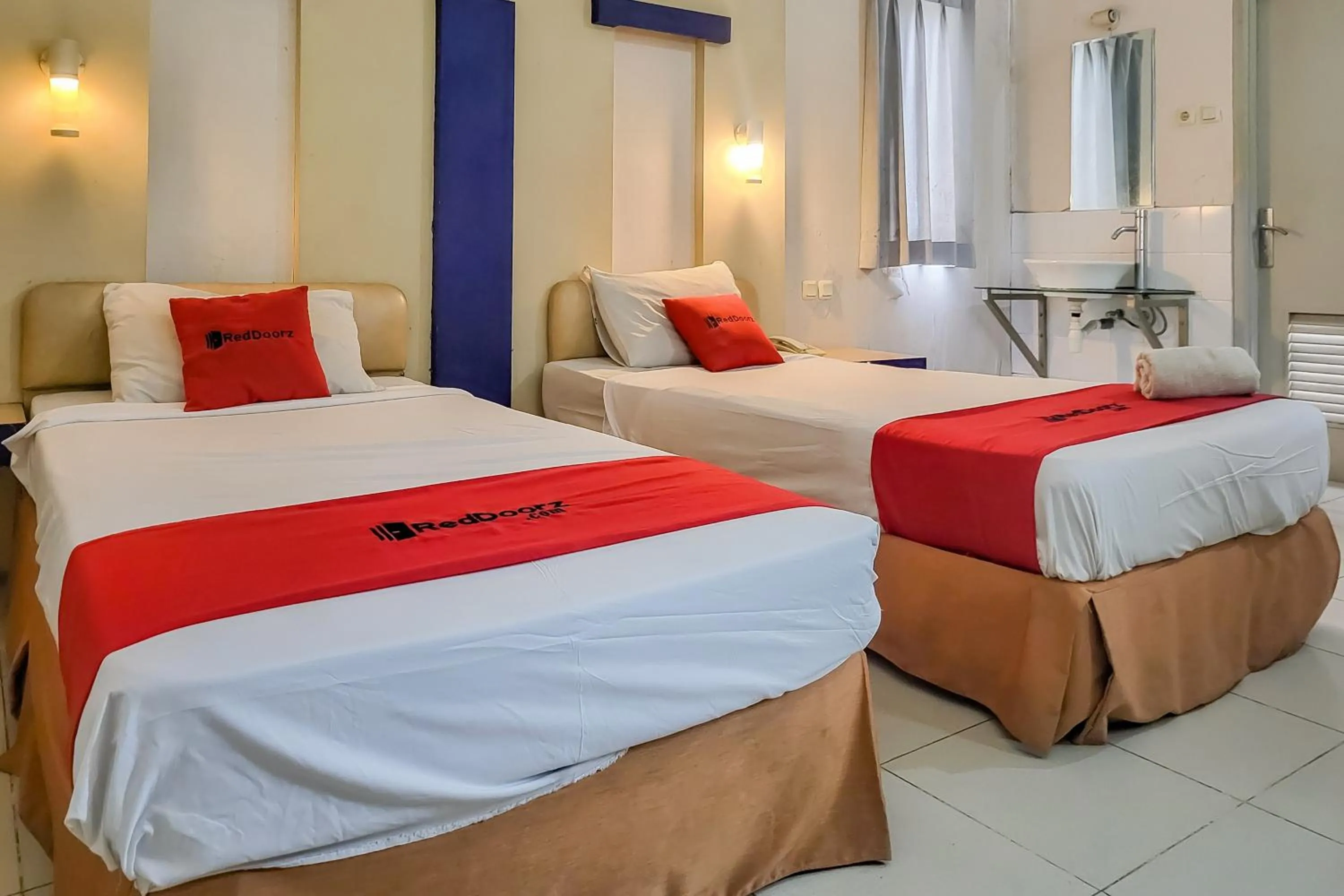 Bedroom, Bed in RedDoorz near UPI Setiabudhi Bandung