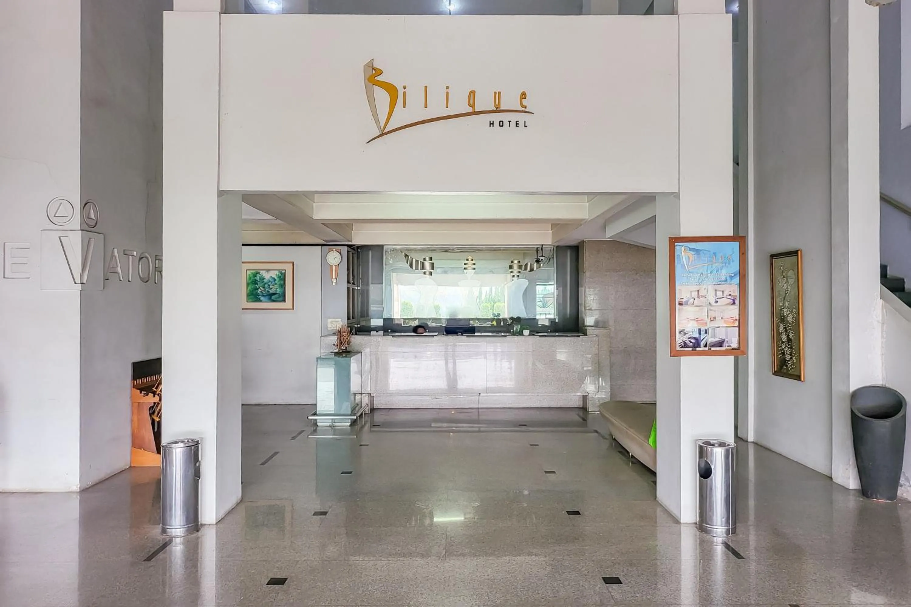 Lobby or reception in RedDoorz near UPI Setiabudhi Bandung