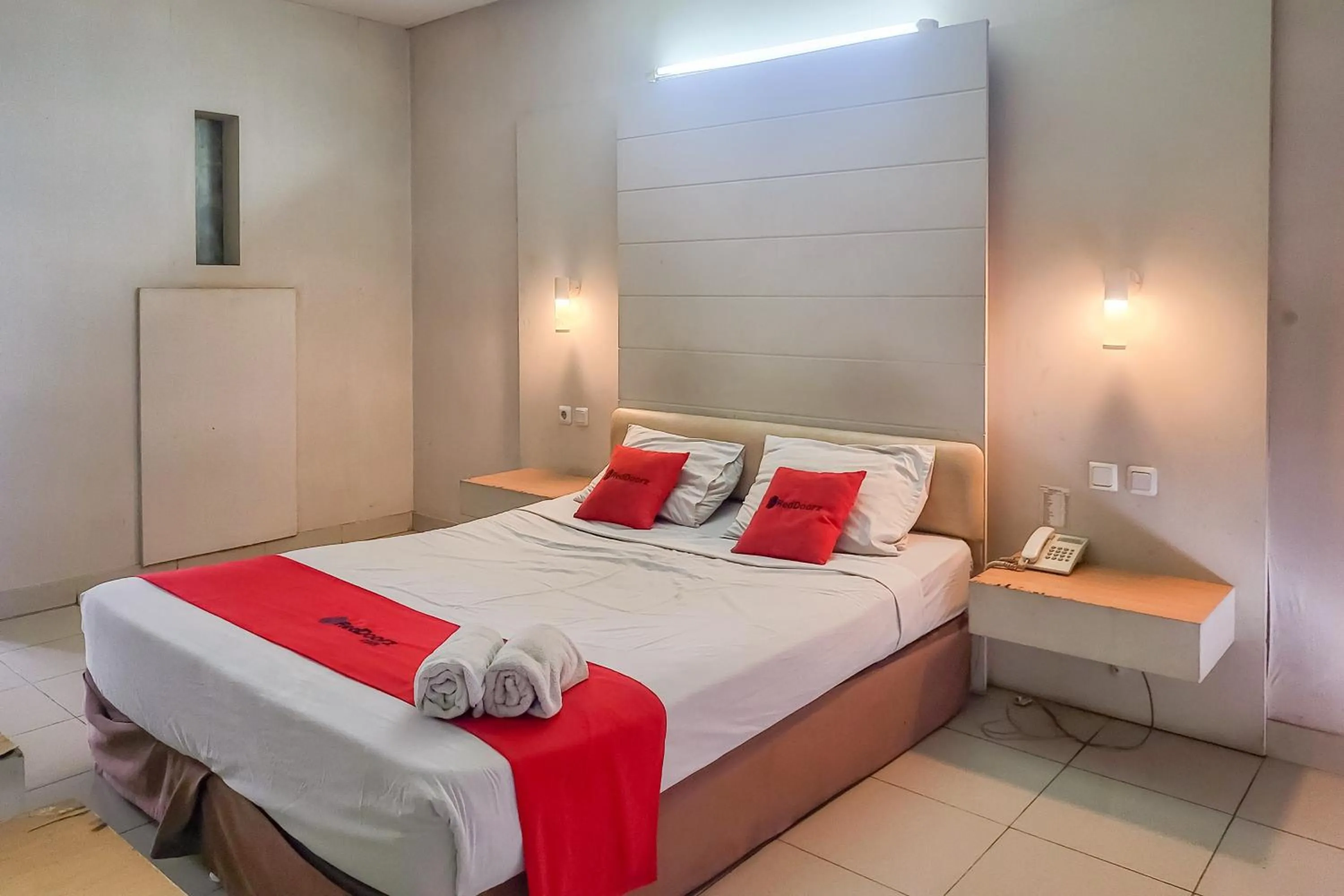 Bedroom, Bed in RedDoorz near UPI Setiabudhi Bandung