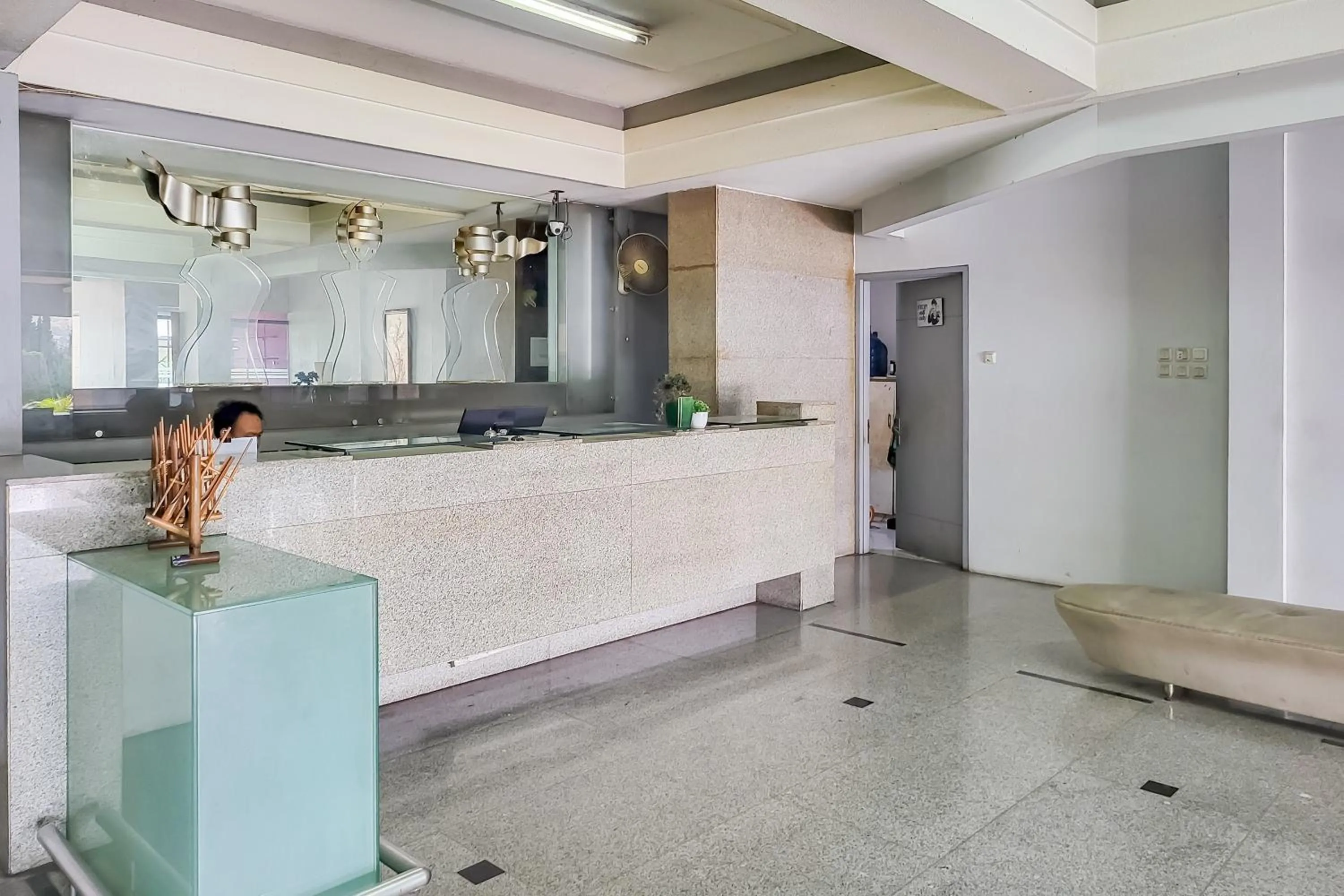 Lobby or reception in RedDoorz near UPI Setiabudhi Bandung