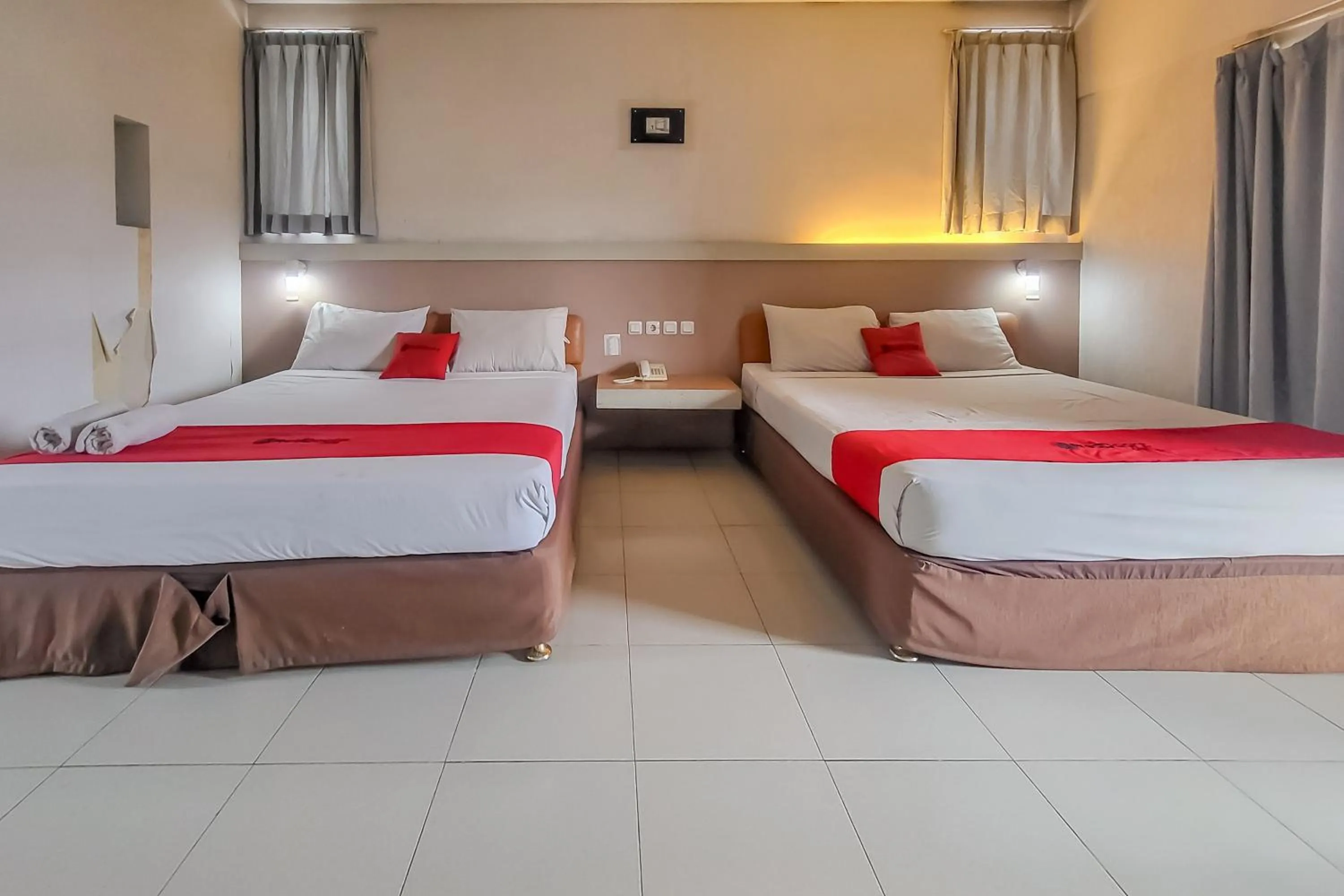 Bedroom, Bed in RedDoorz near UPI Setiabudhi Bandung