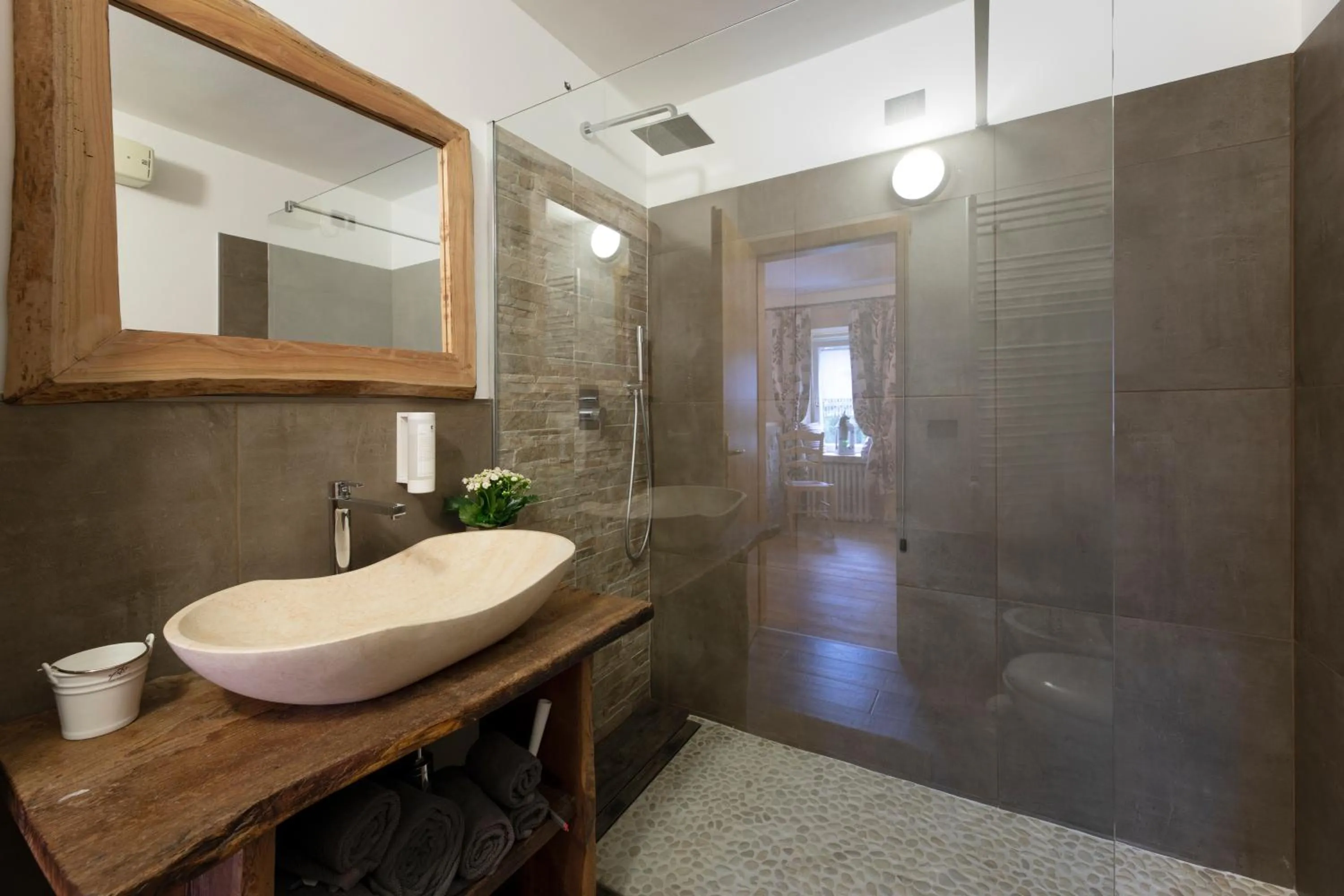 Shower in Rifugio Cereda