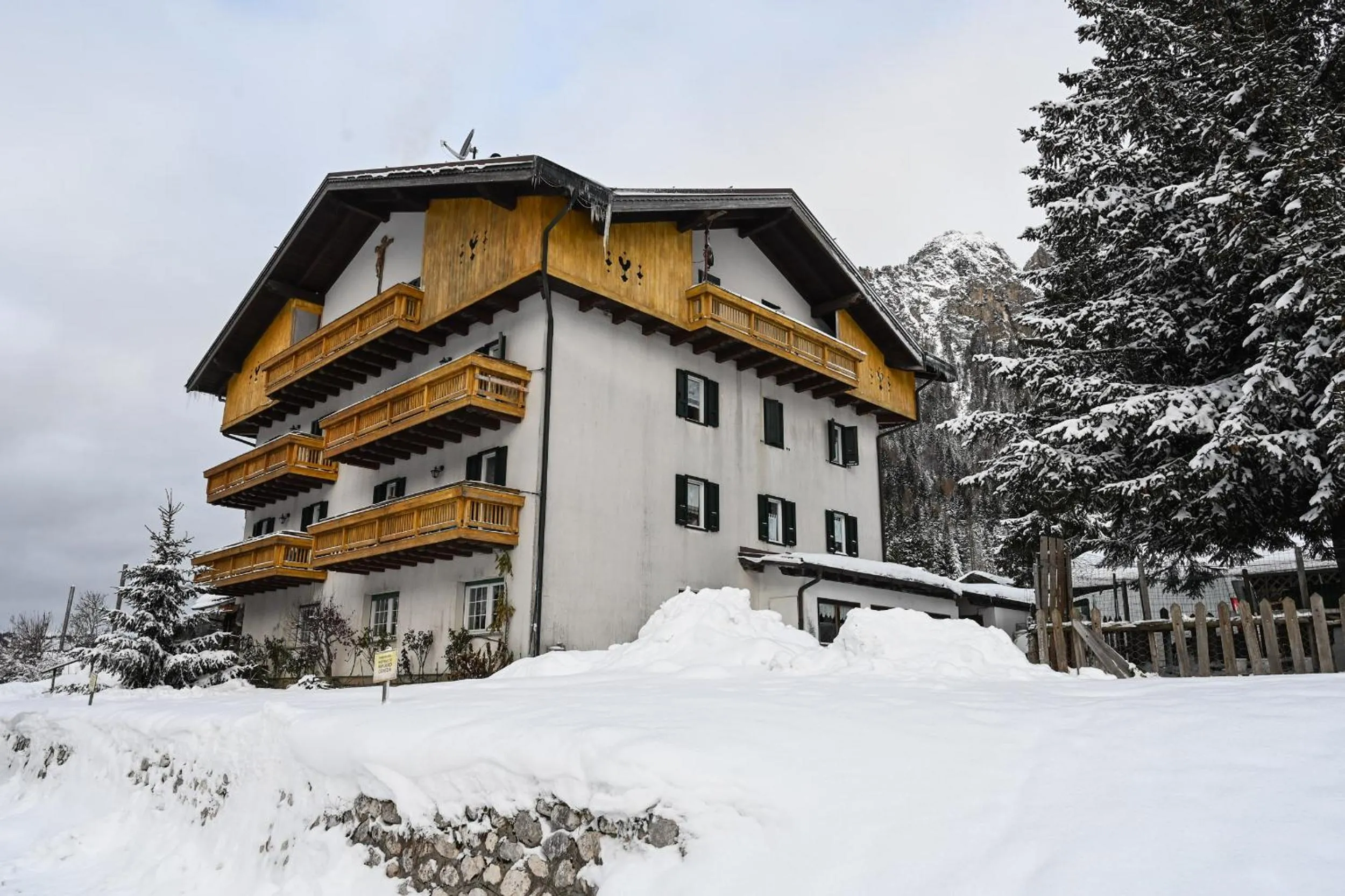 Property building in Rifugio Cereda