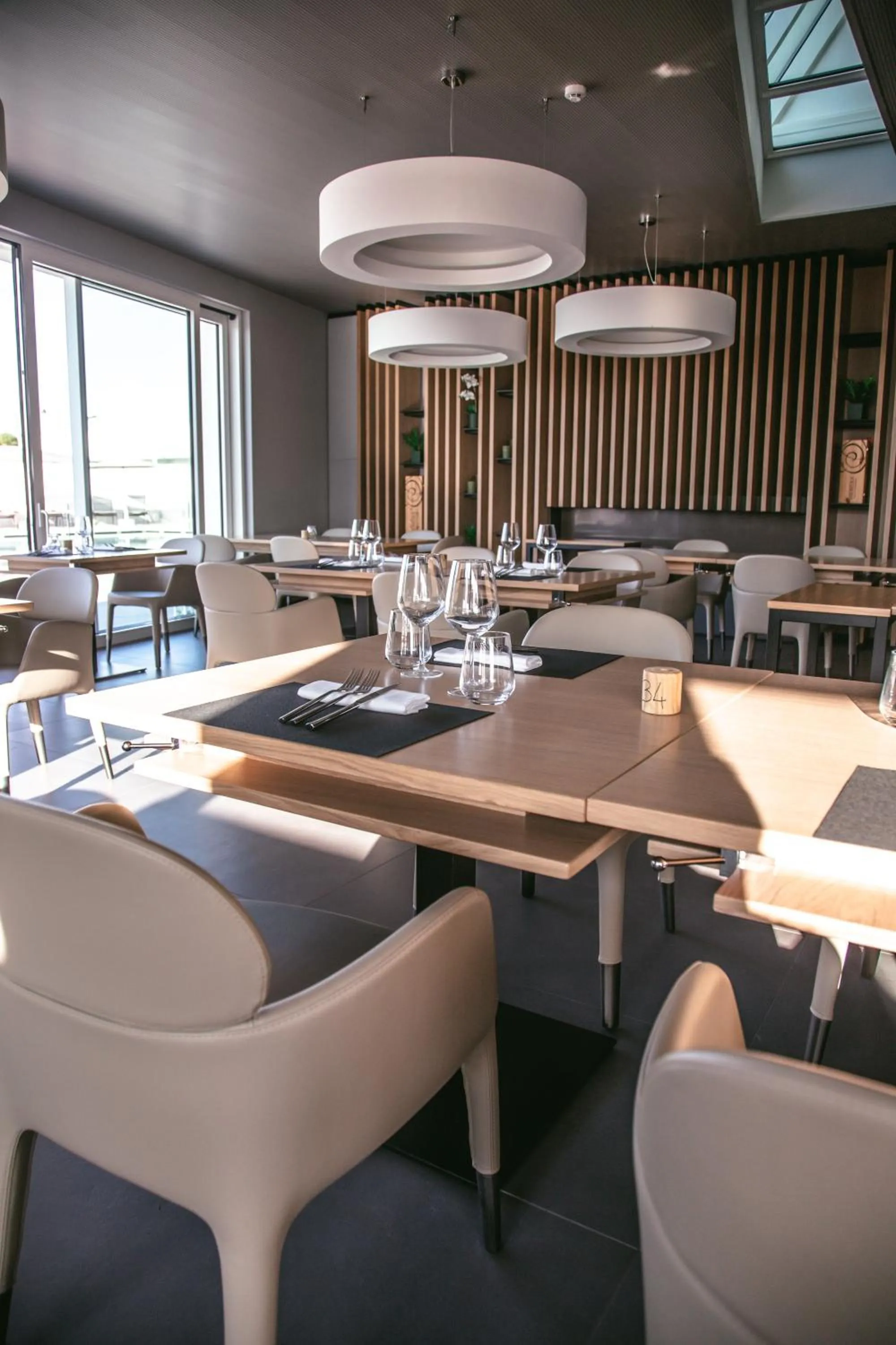 Restaurant/places to eat in Mosella Suite Hotel