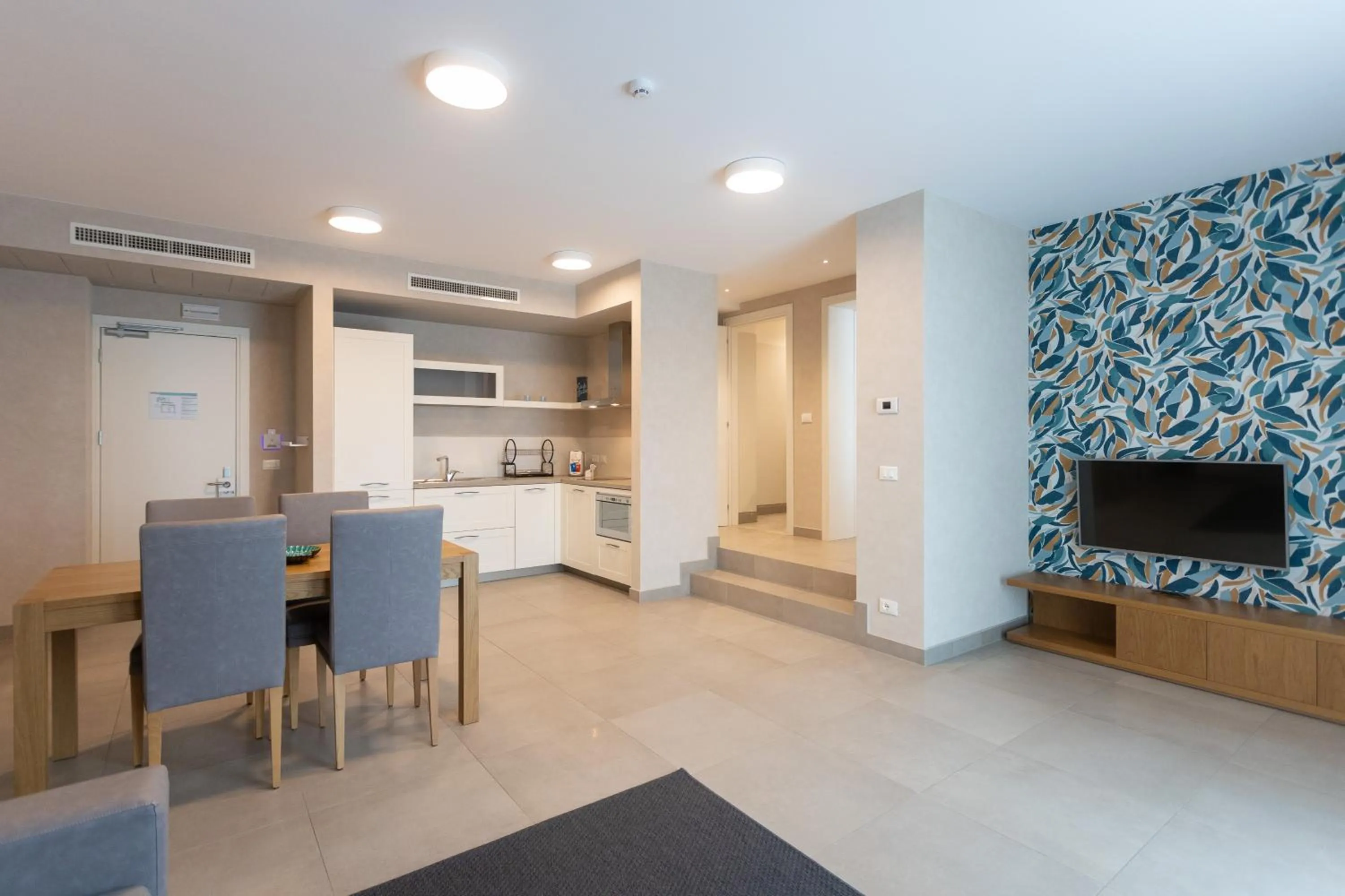 Kitchen or kitchenette in Mosella Suite Hotel